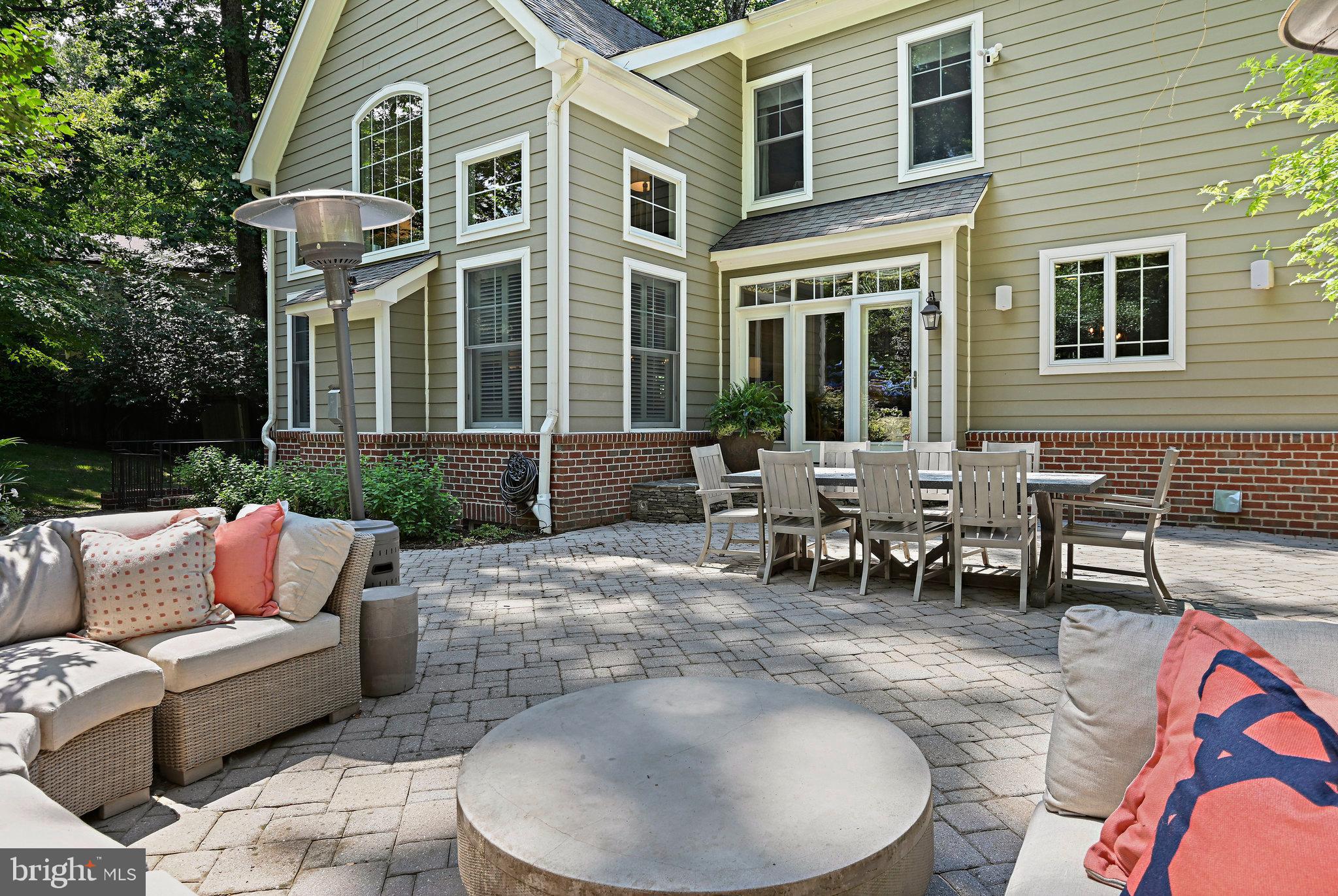 BERKELEY MANOR - Residential