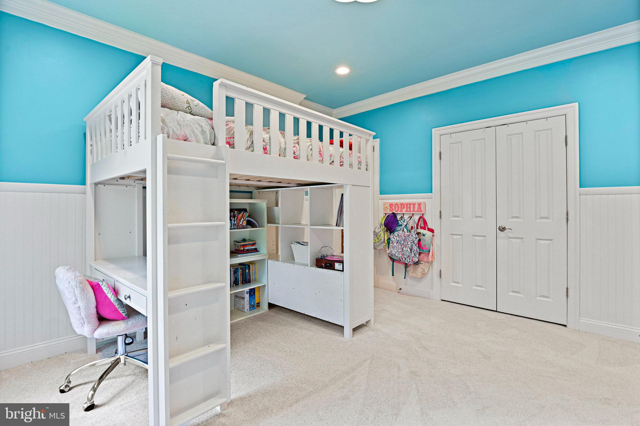 BERKELEY MANOR - Residential