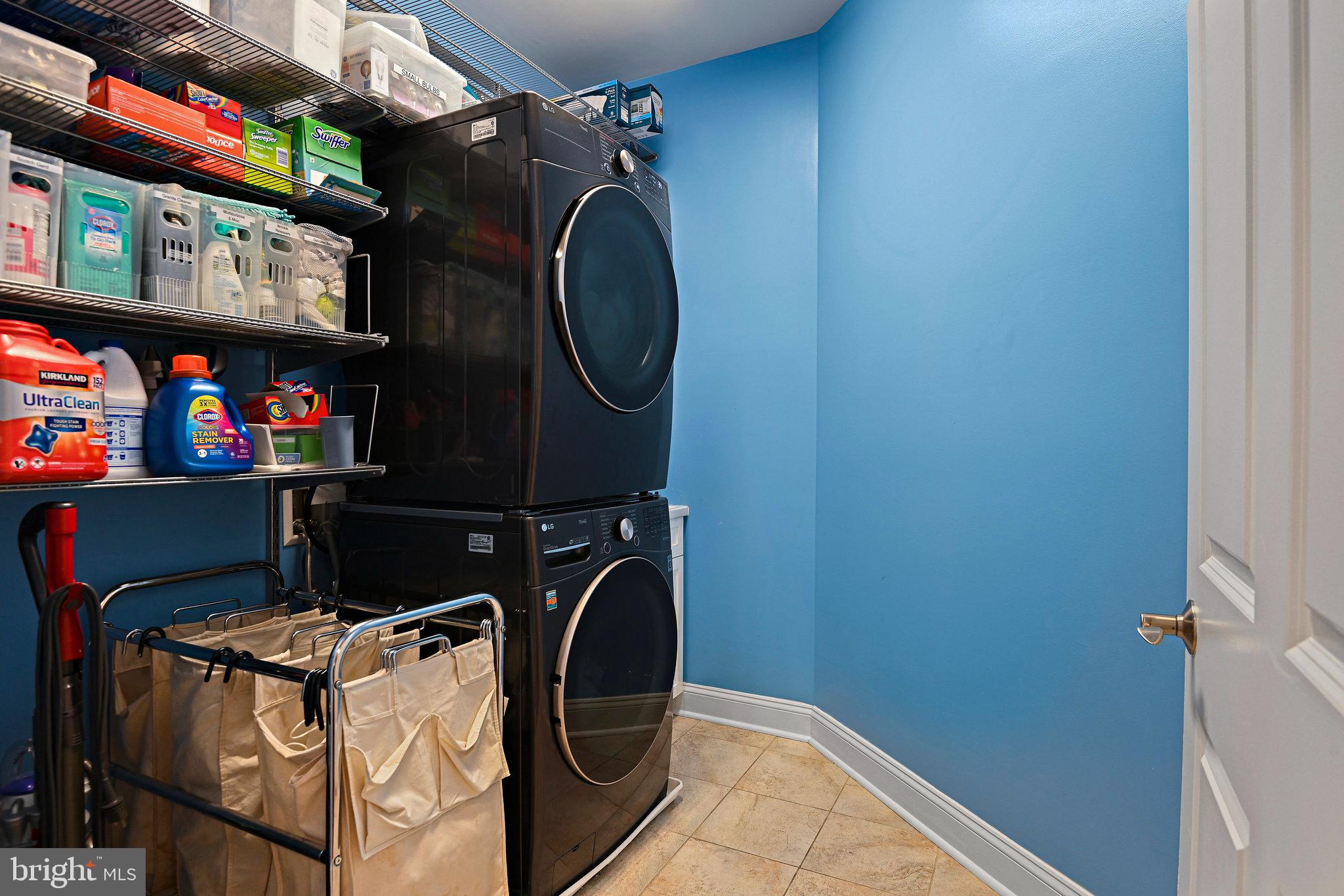 BERKELEY MANOR - Residential