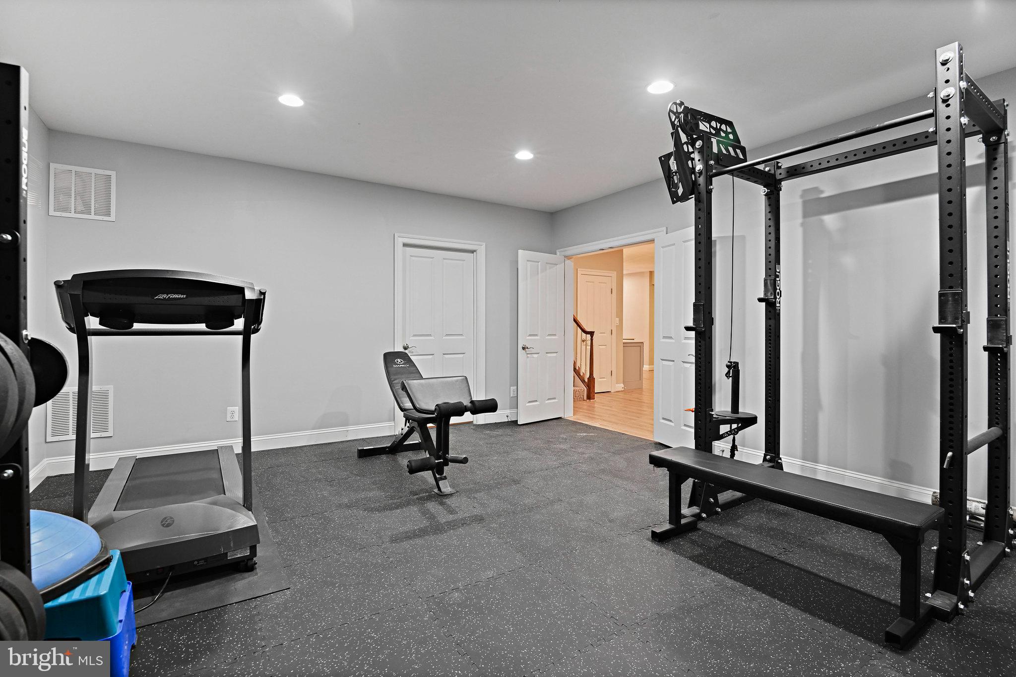 BERKELEY MANOR - Residential