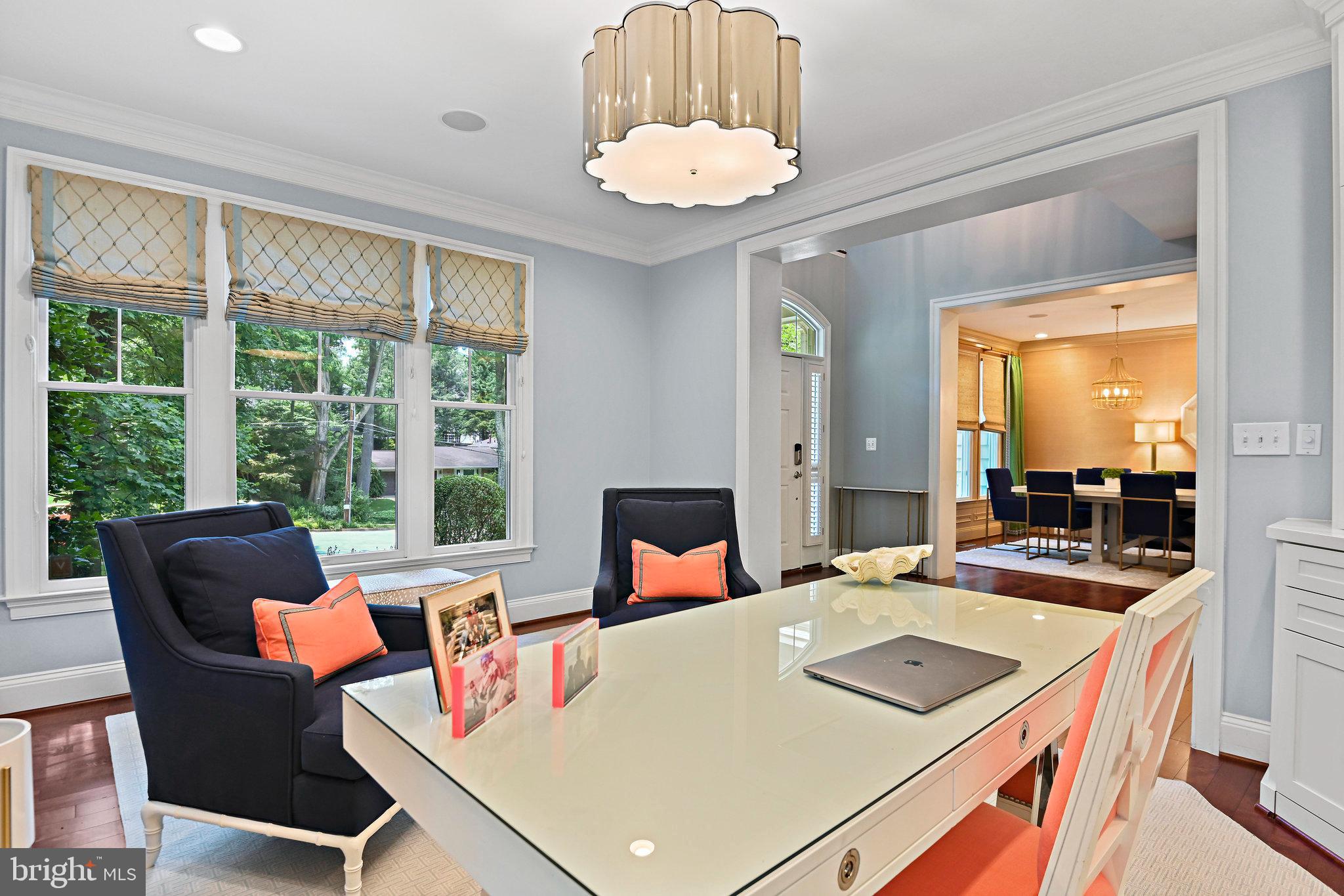 BERKELEY MANOR - Residential