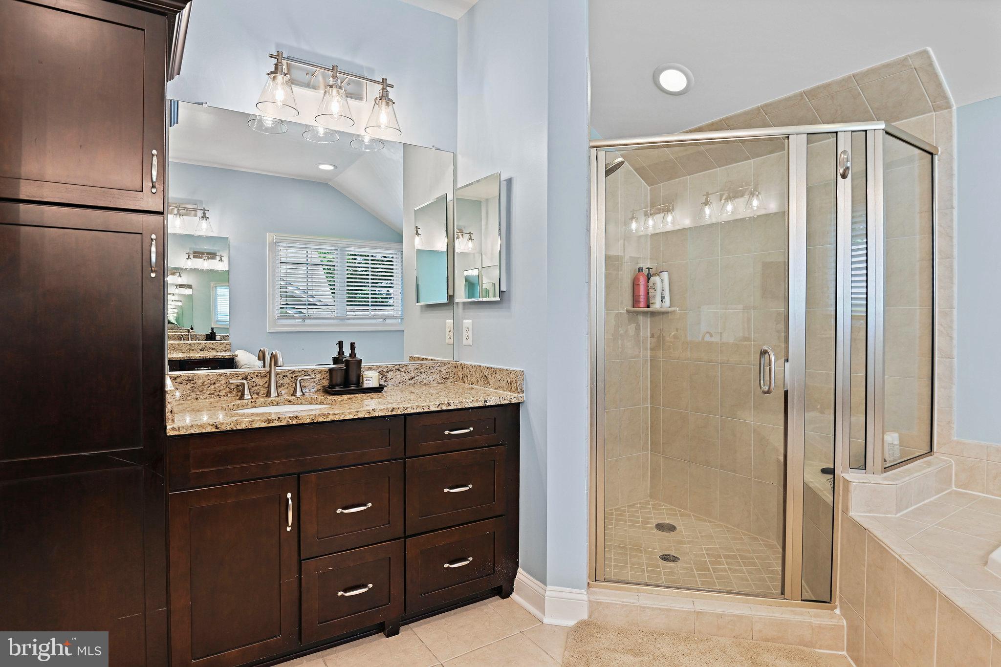 BERKELEY MANOR - Residential