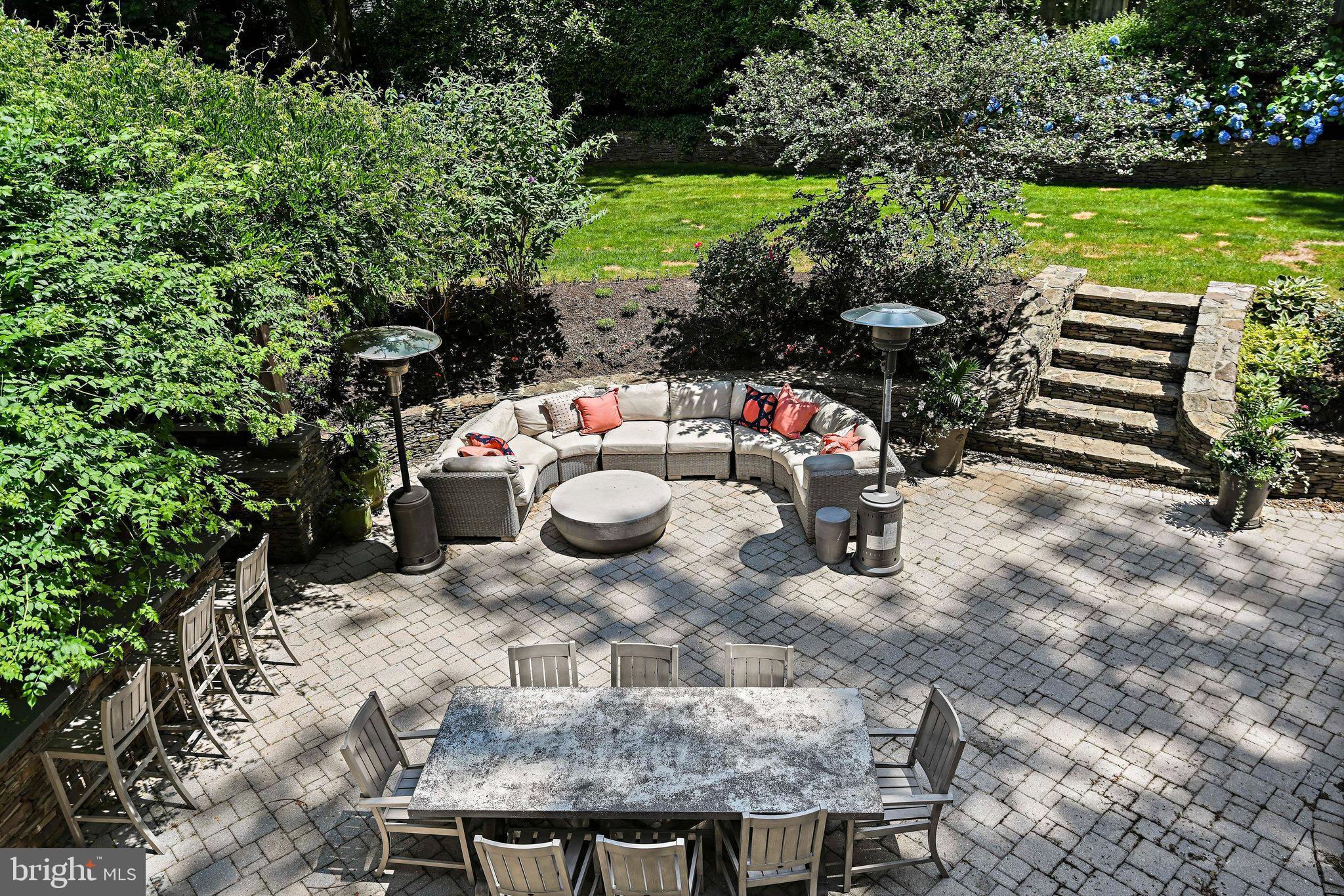 BERKELEY MANOR - Residential