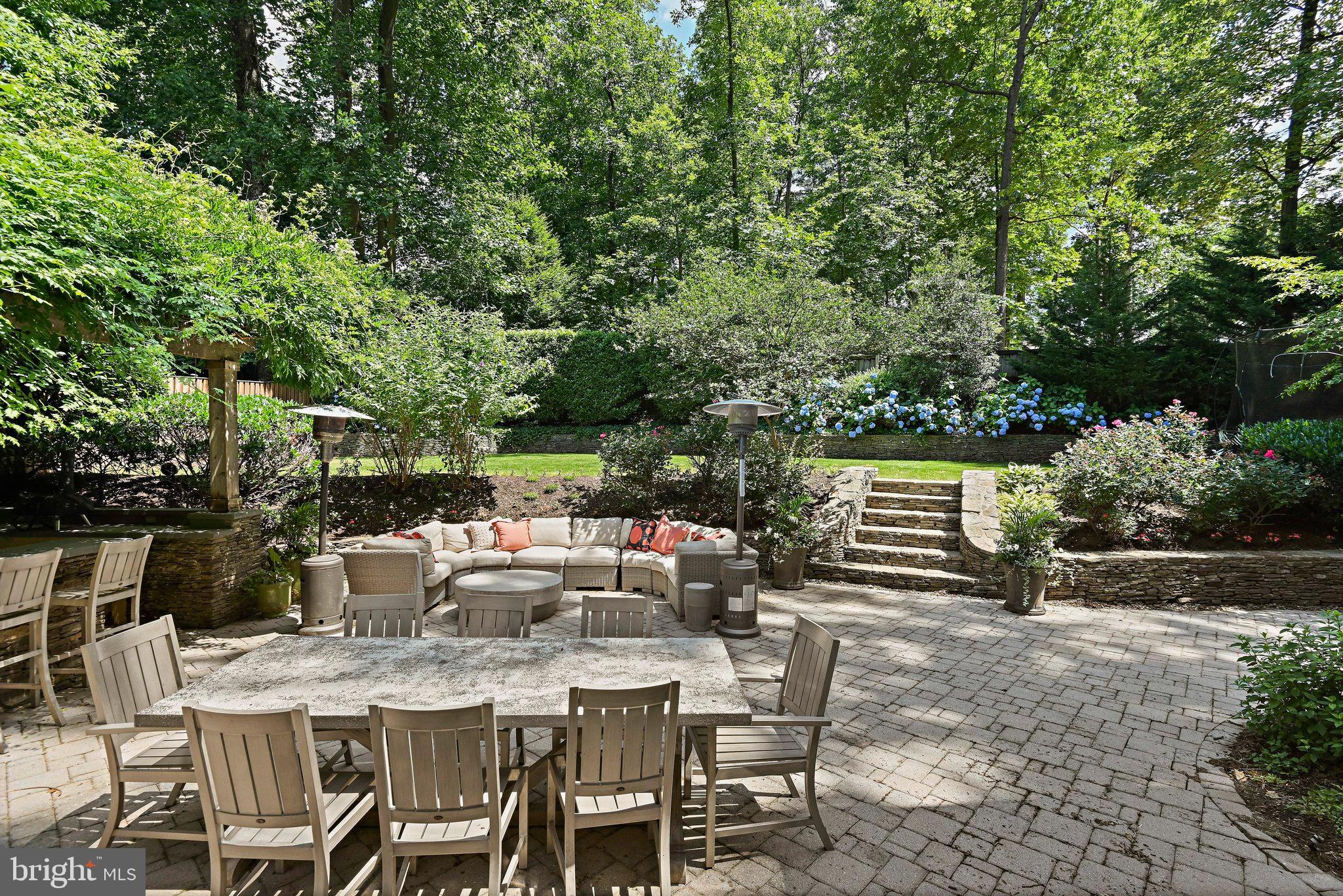 BERKELEY MANOR - Residential