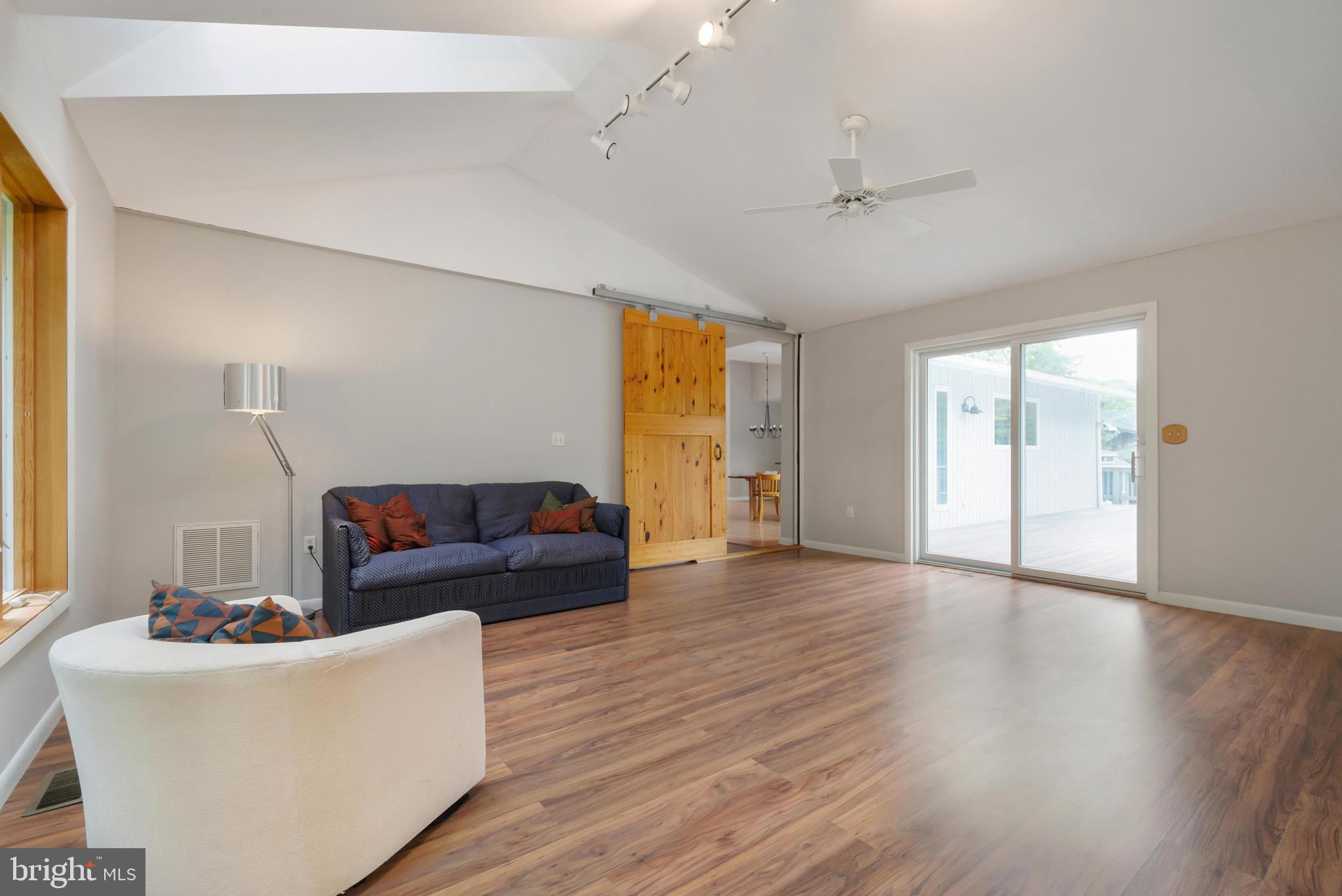 ROCK HALL - Residential