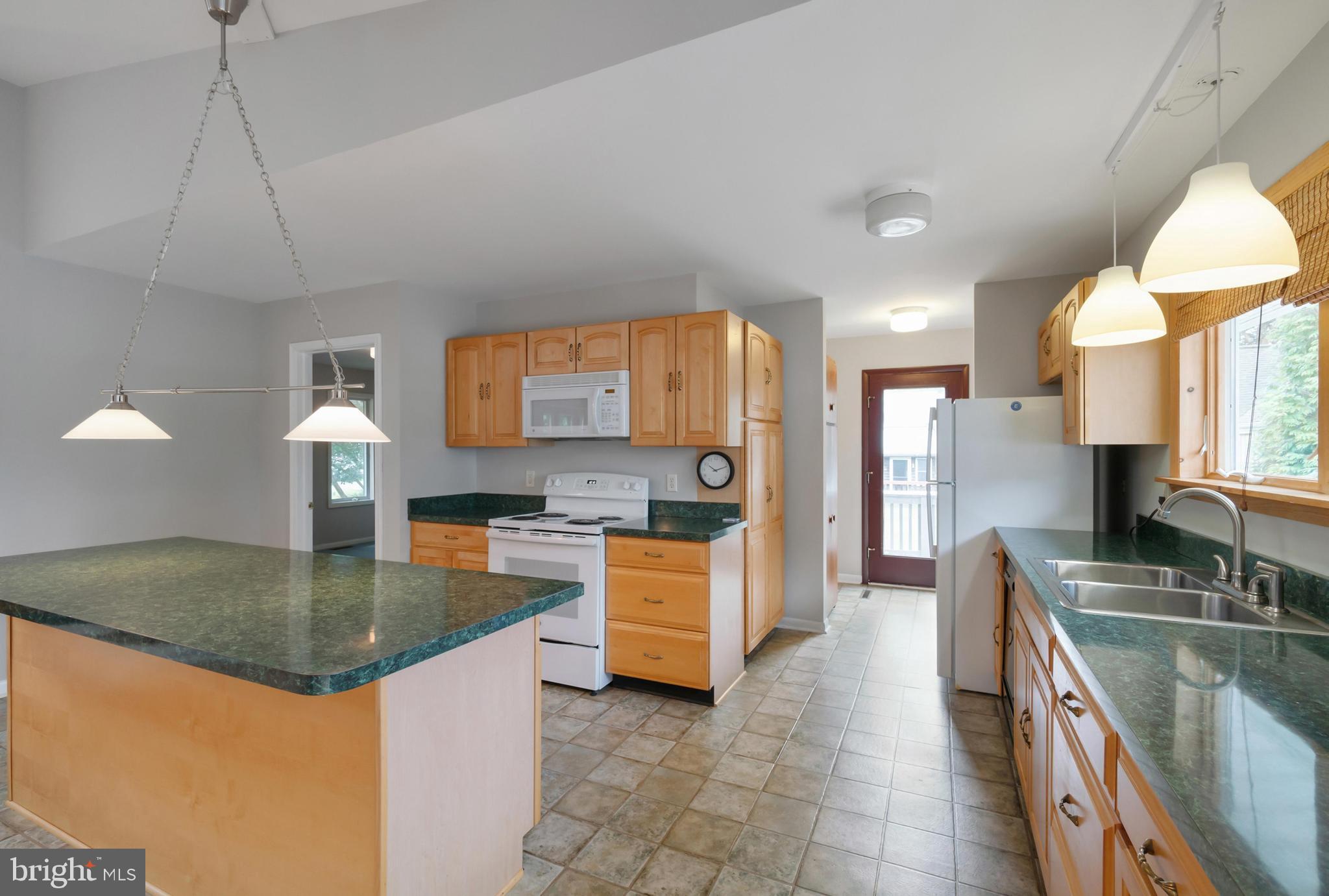 ROCK HALL - Residential