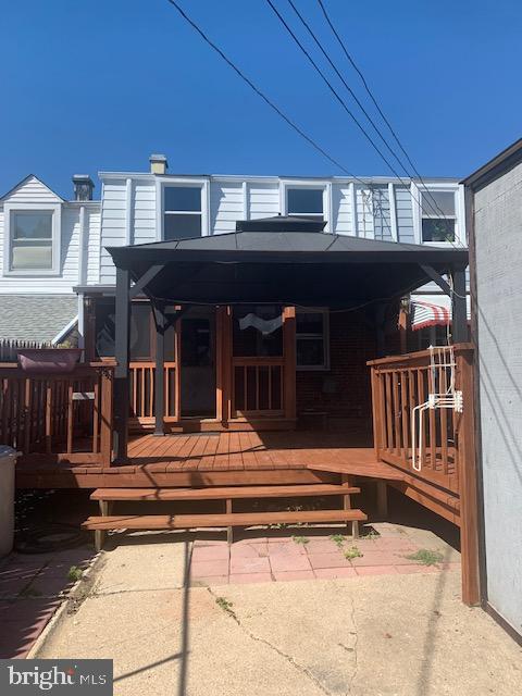 EASTFIELD - Residential Lease