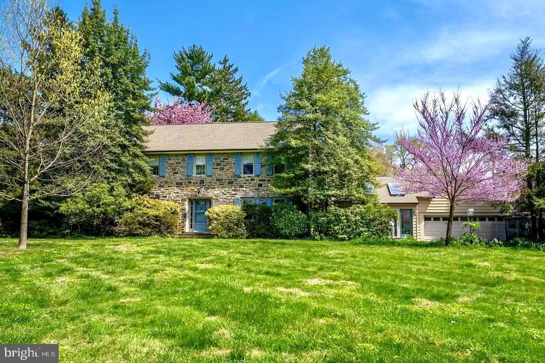 Villanova, Pennsylvania 19085, United States, 4 Bedrooms Bedrooms, ,3 BathroomsBathrooms,Residential,Pending,143732