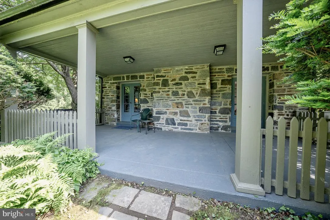 Villanova, Pennsylvania 19085, United States, 4 Bedrooms Bedrooms, ,3 BathroomsBathrooms,Residential,Pending,143732