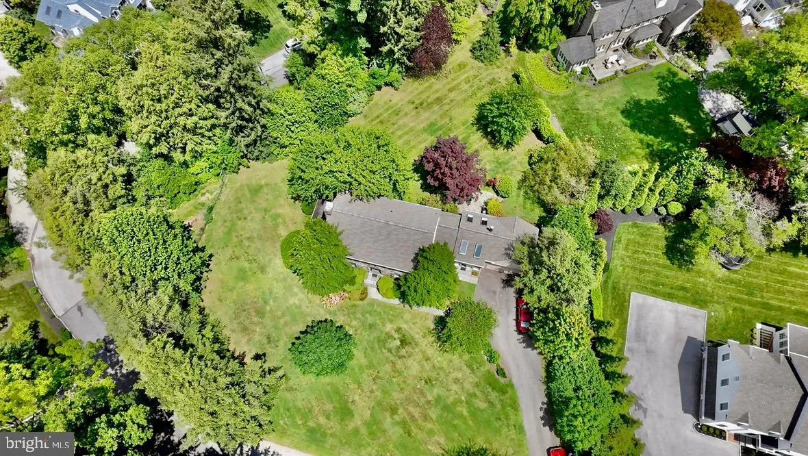 Villanova, Pennsylvania 19085, United States, 4 Bedrooms Bedrooms, ,3 BathroomsBathrooms,Residential,Pending,143732