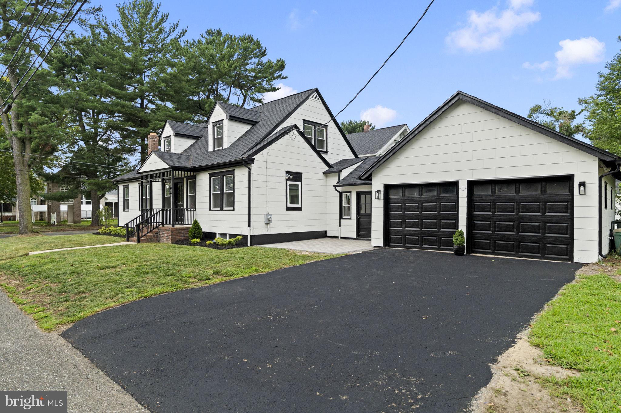 301 UNIVERSITY BOULEVARD
