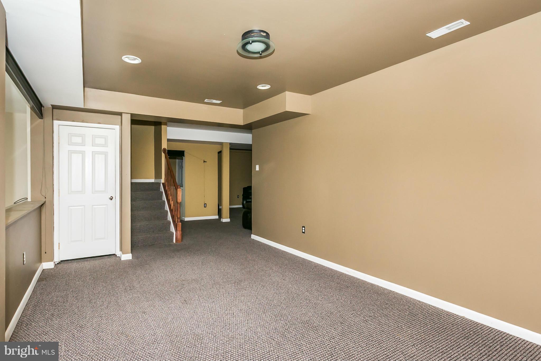 MOUNT HEBRON - Residential Lease