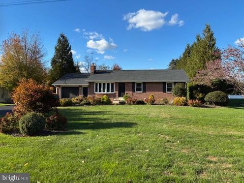 418 HEISERS LANE CARLISLE PA 17015