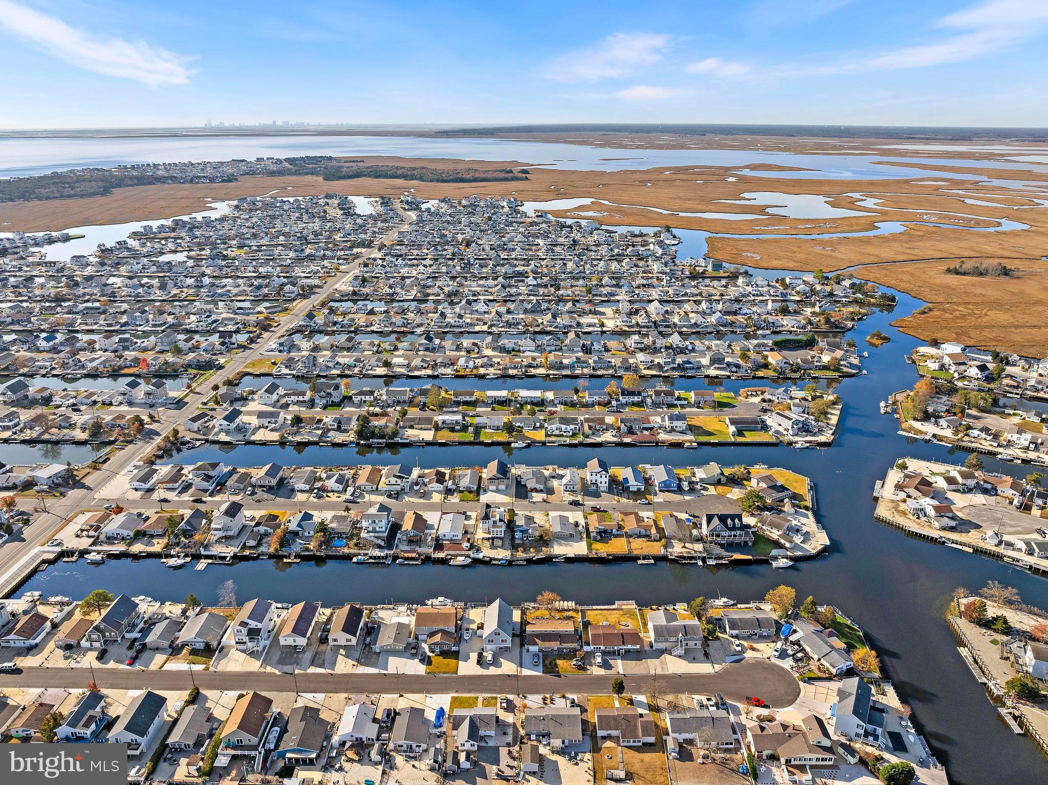 MYSTIC ISLAND - Residential