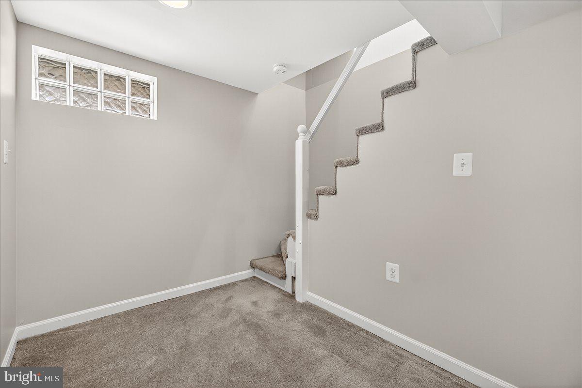 BALTIMORE HIGHLANDS - Residential