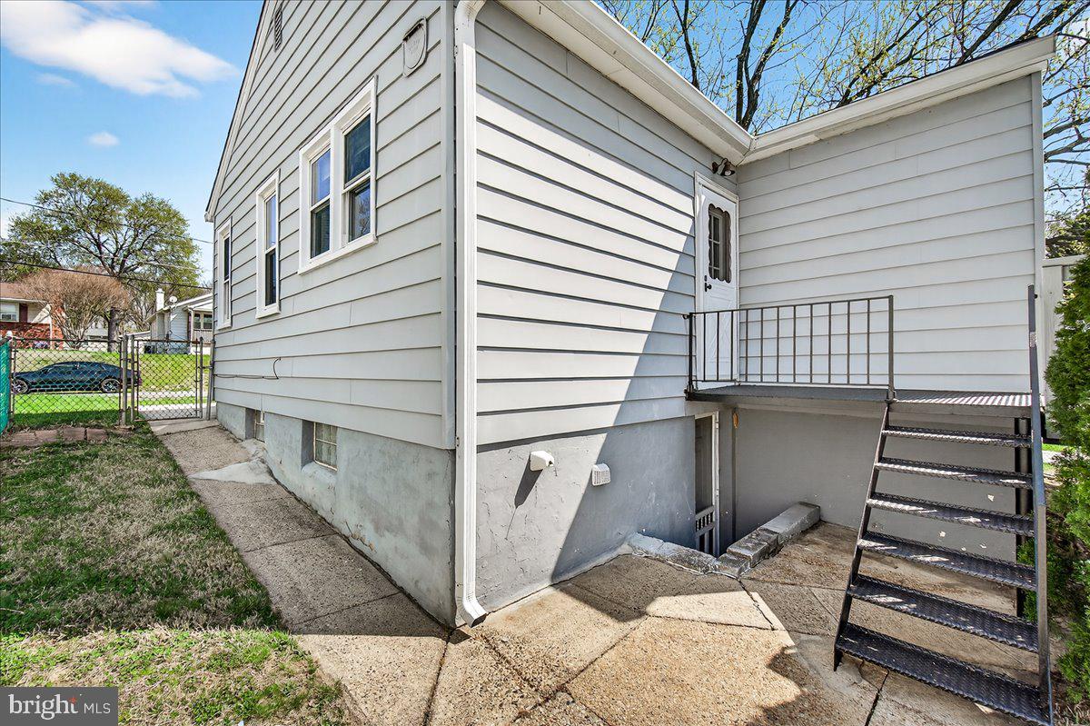 BALTIMORE HIGHLANDS - Residential