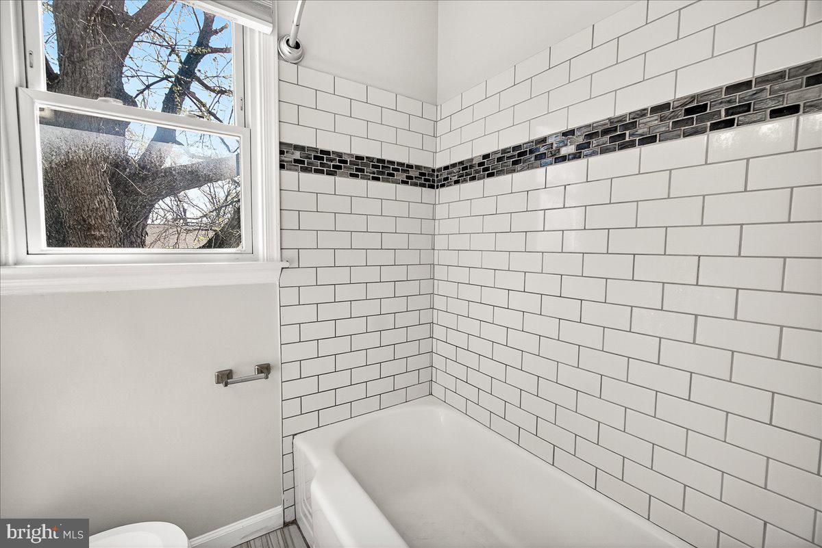 BALTIMORE HIGHLANDS - Residential