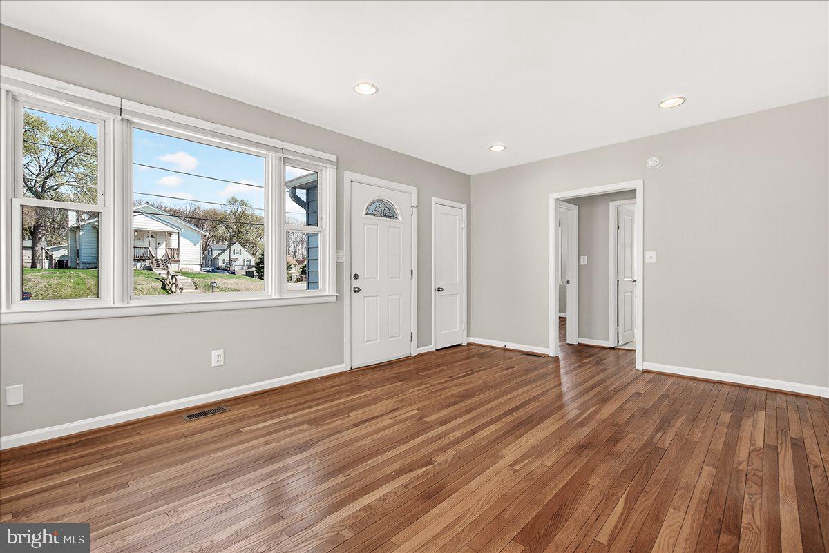 BALTIMORE HIGHLANDS - Residential