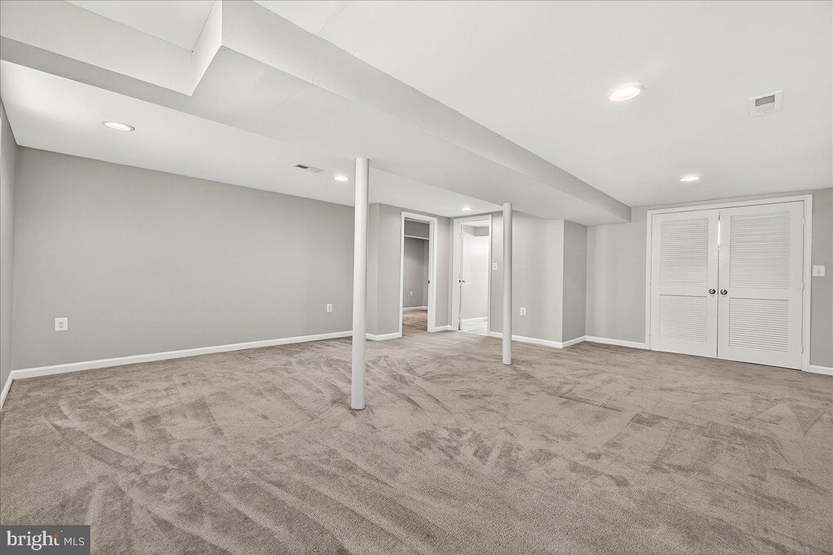 BALTIMORE HIGHLANDS - Residential