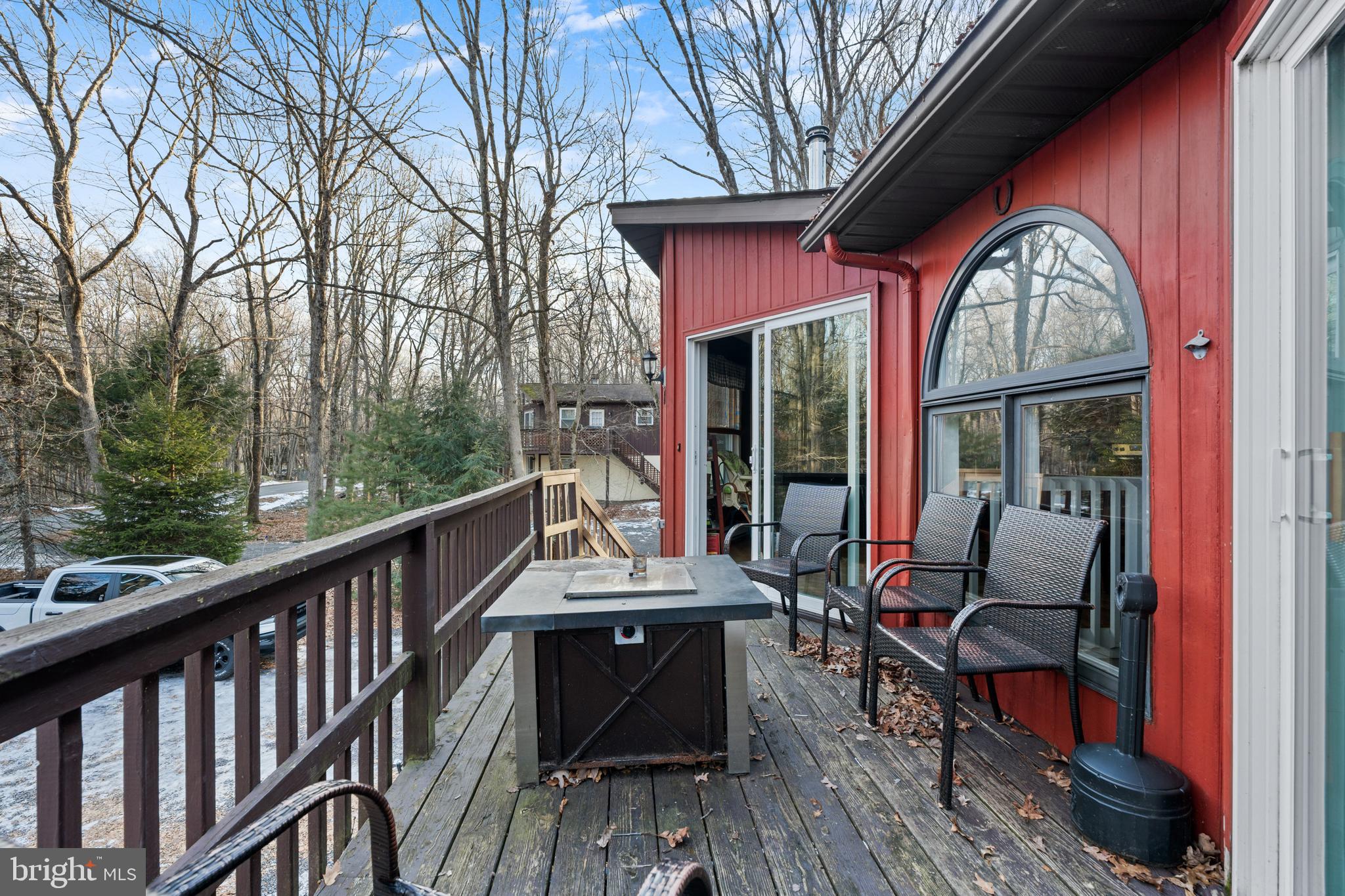 TOWAMENSING TRAILS - Residential