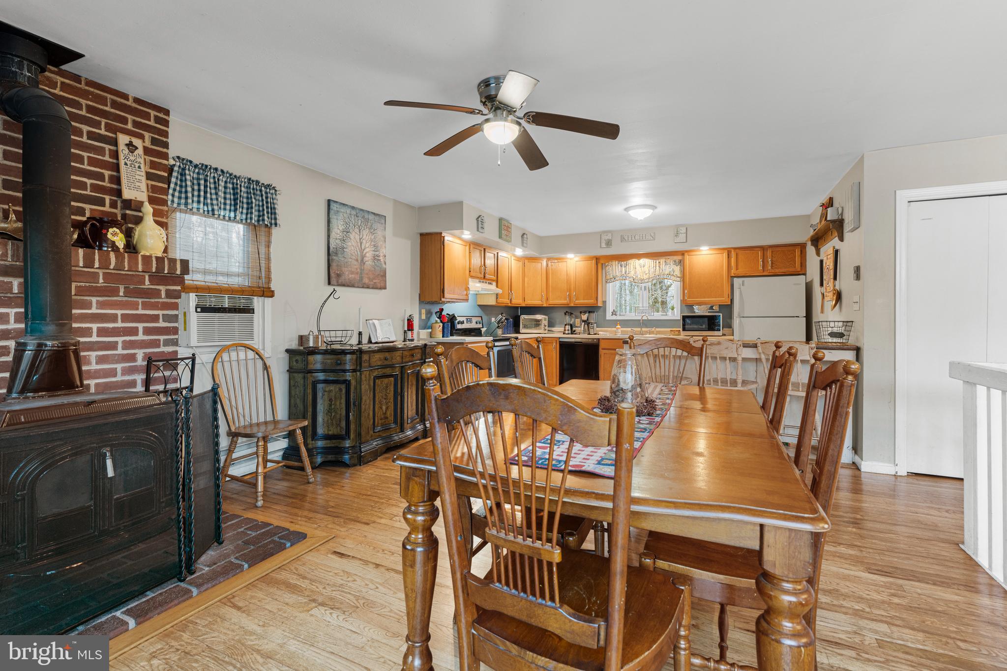 TOWAMENSING TRAILS - Residential