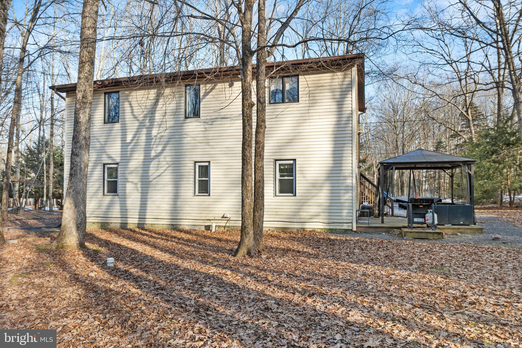 TOWAMENSING TRAILS - Residential