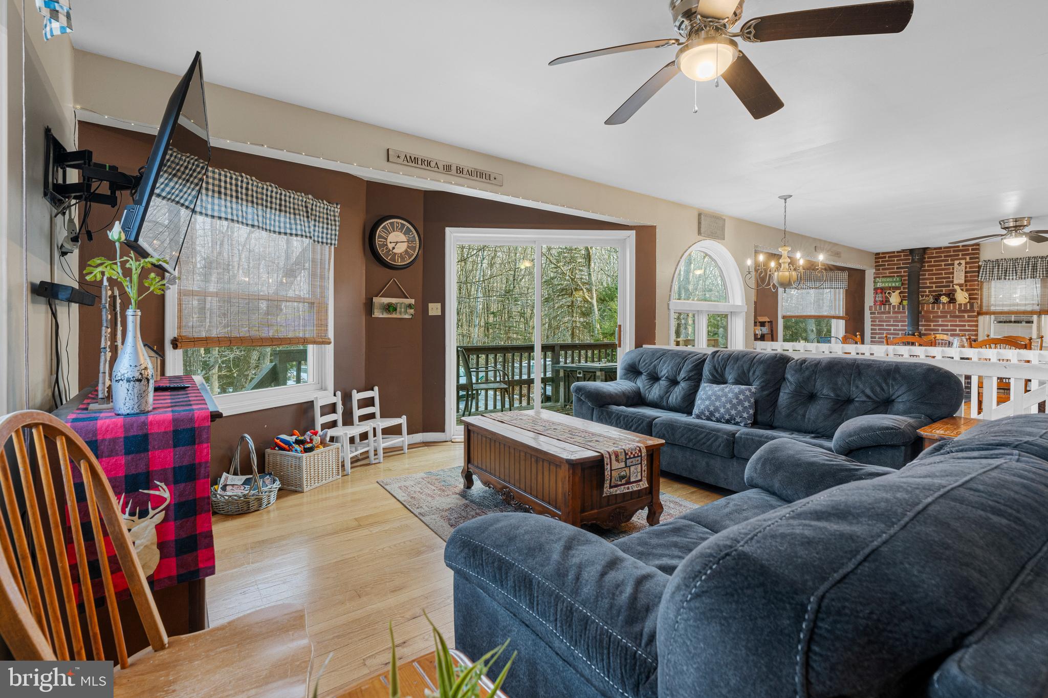 TOWAMENSING TRAILS - Residential