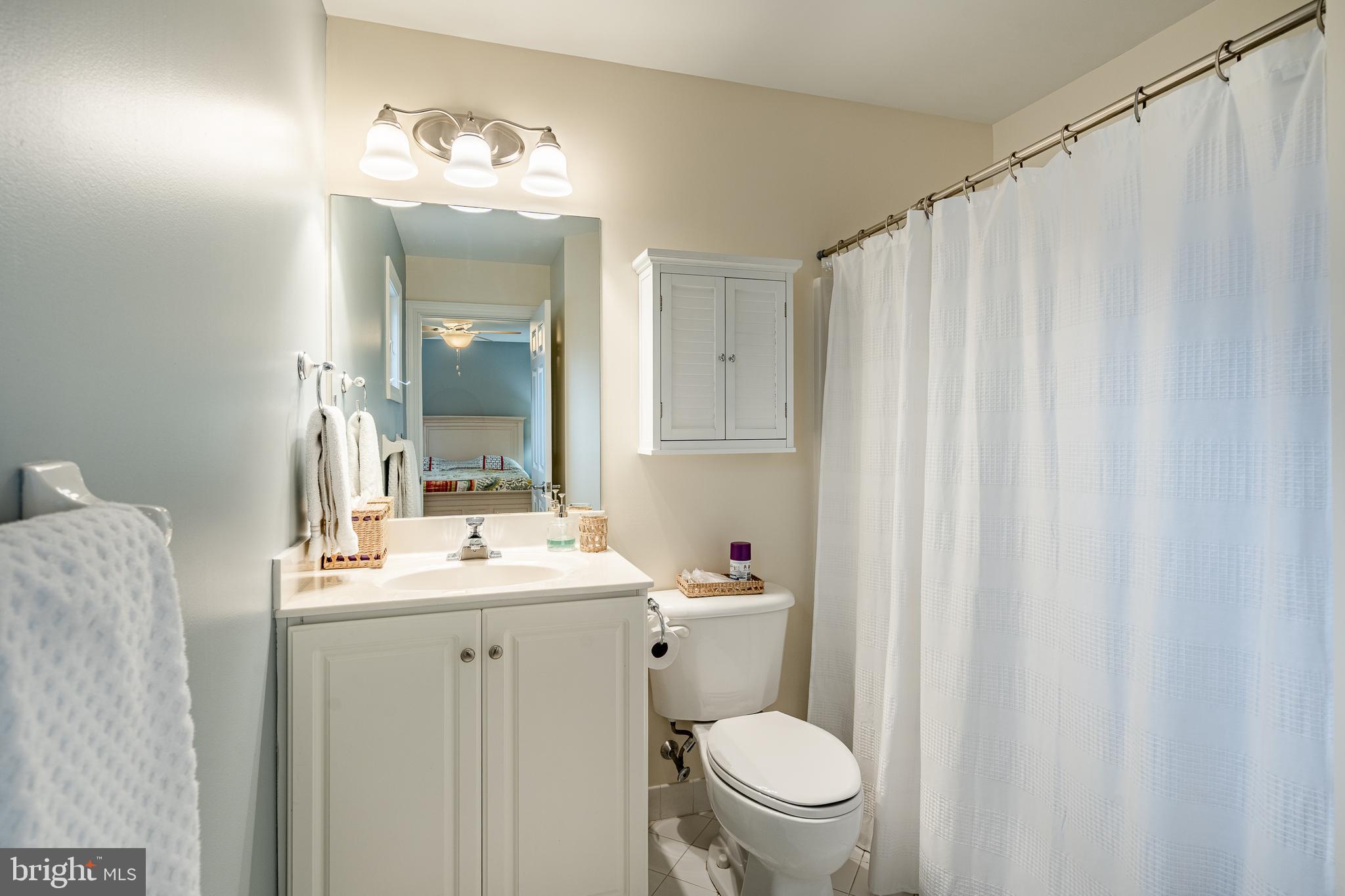 HIDDEN HOLLOW - Residential