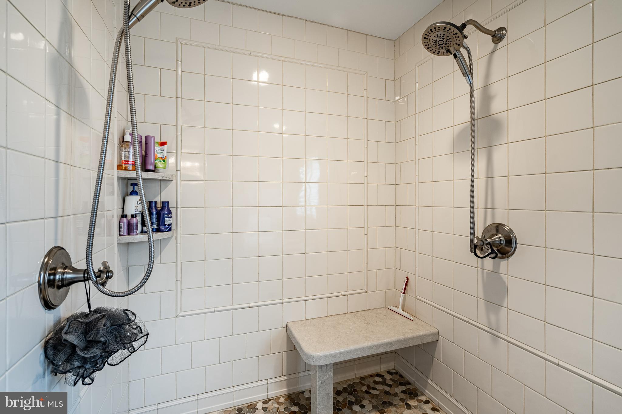 HIDDEN HOLLOW - Residential