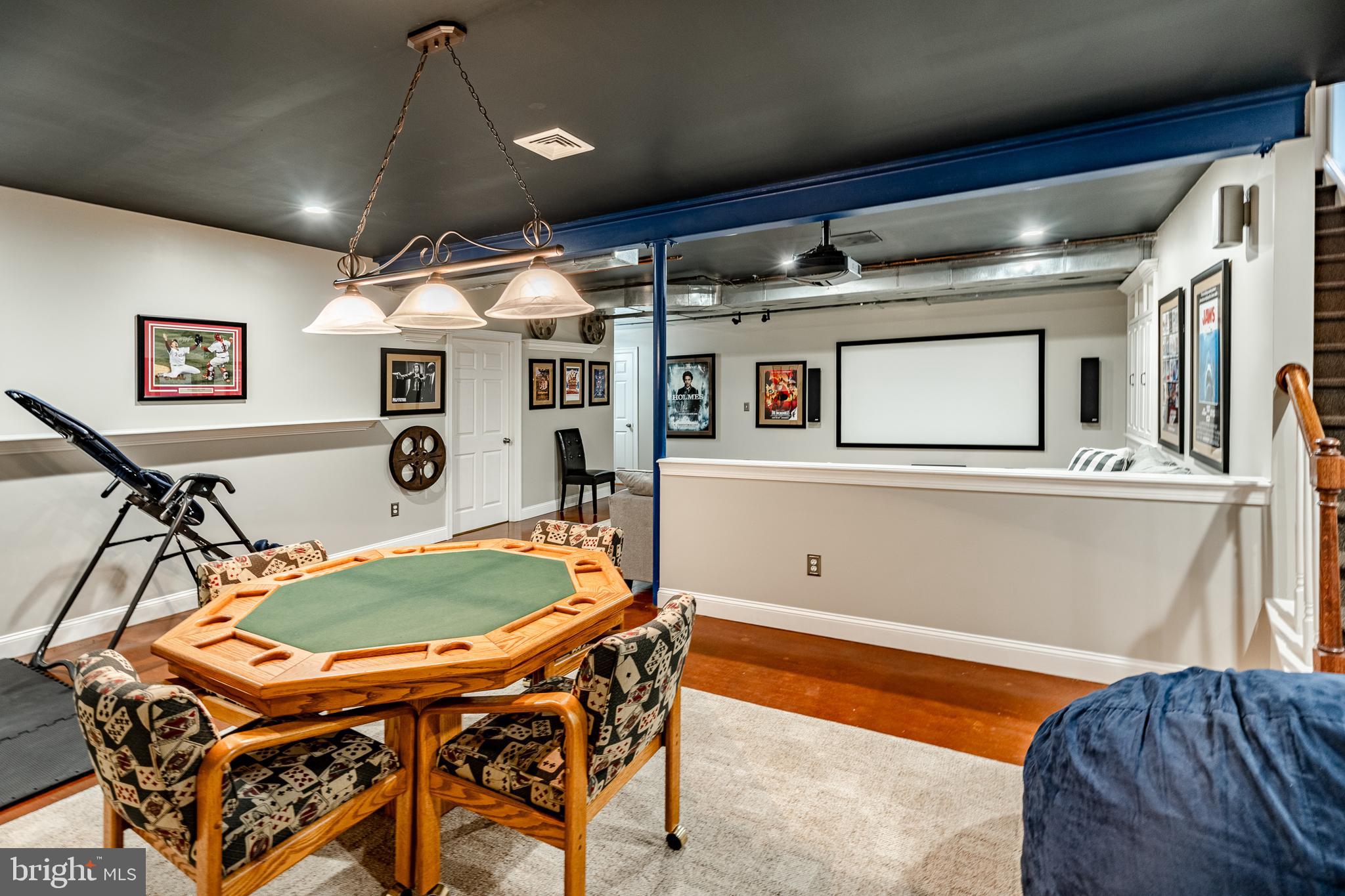 HIDDEN HOLLOW - Residential