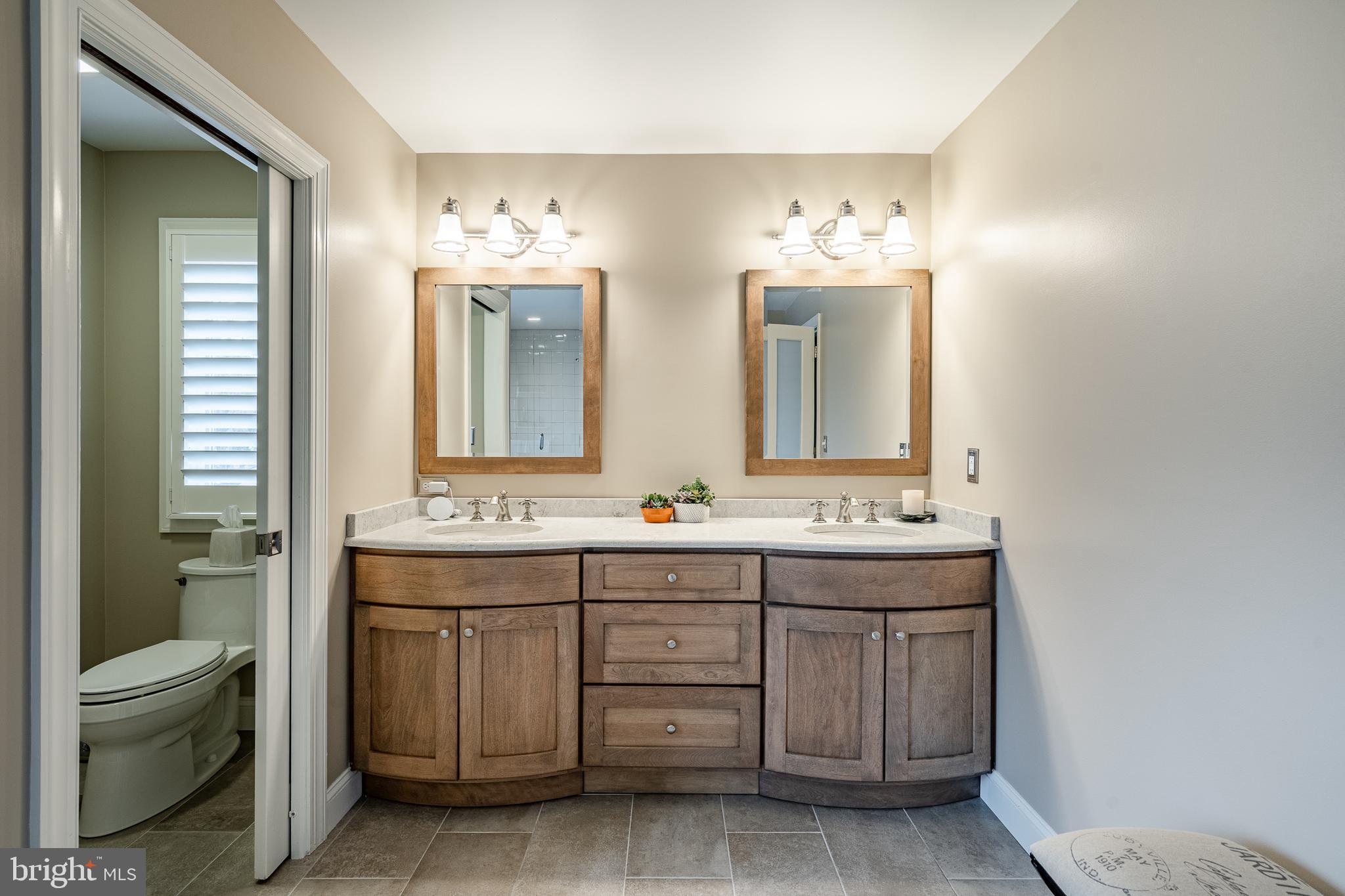 HIDDEN HOLLOW - Residential