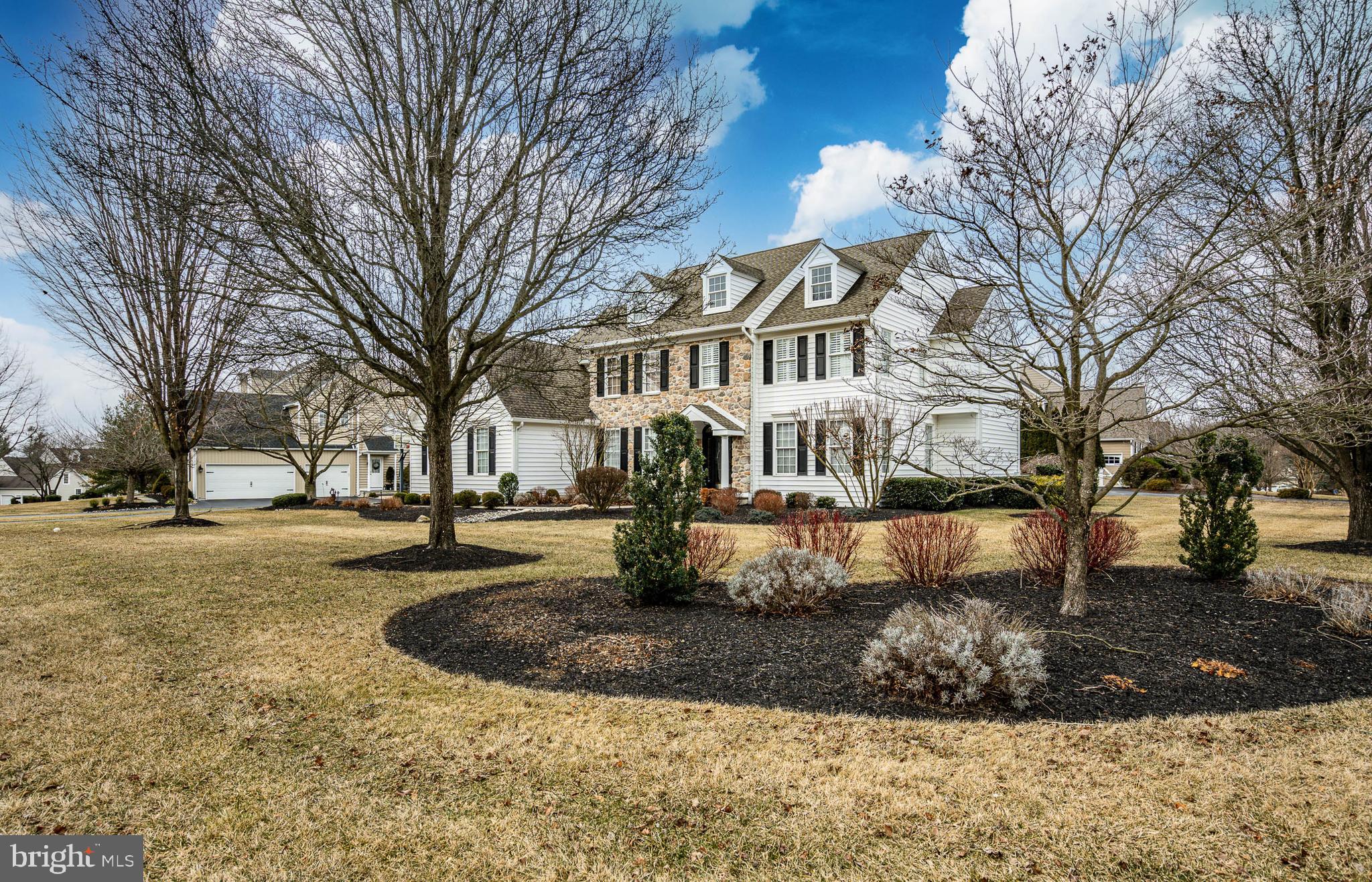 1004 HIDDEN HOLLOW LANE