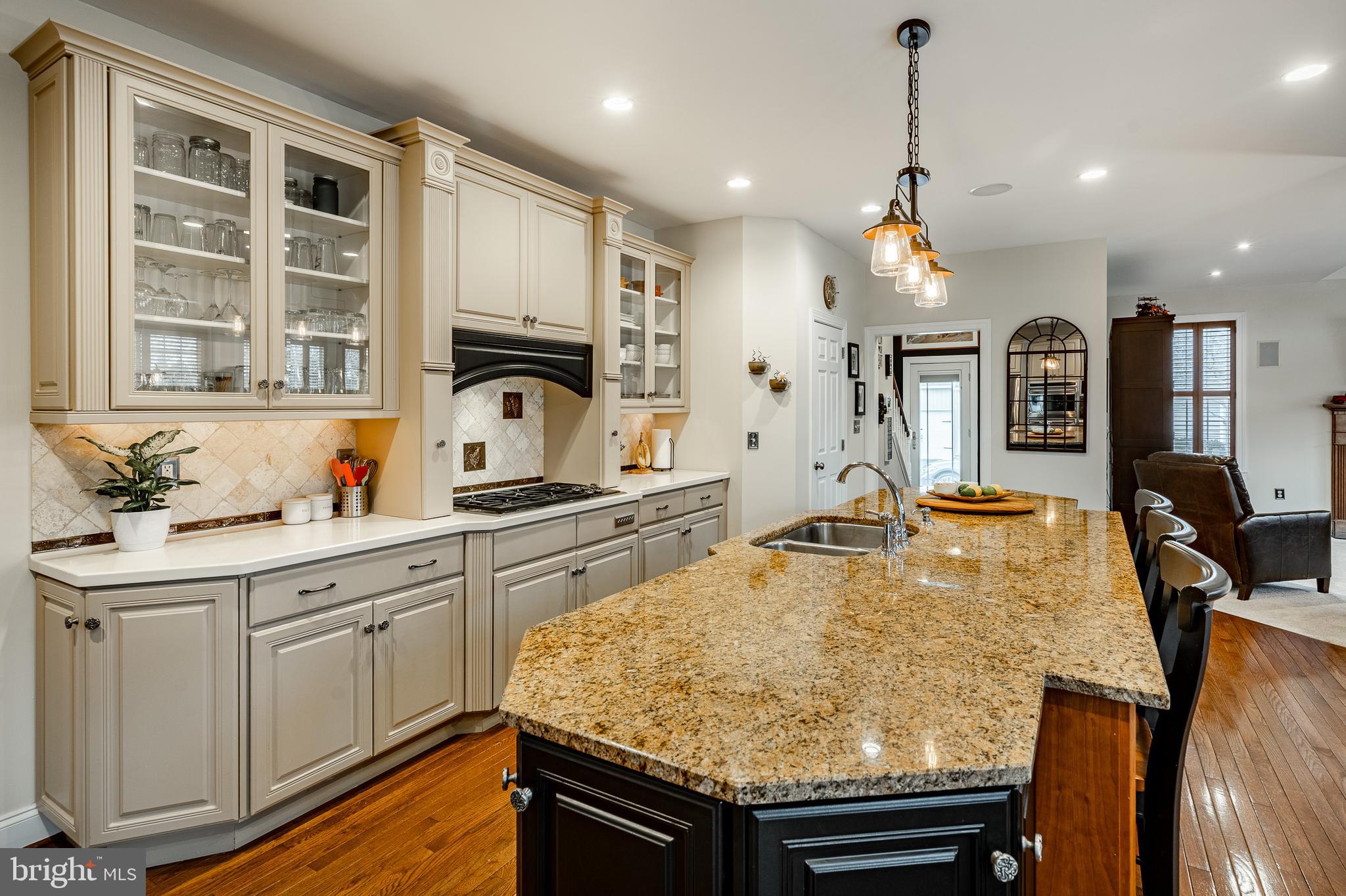 HIDDEN HOLLOW - Residential