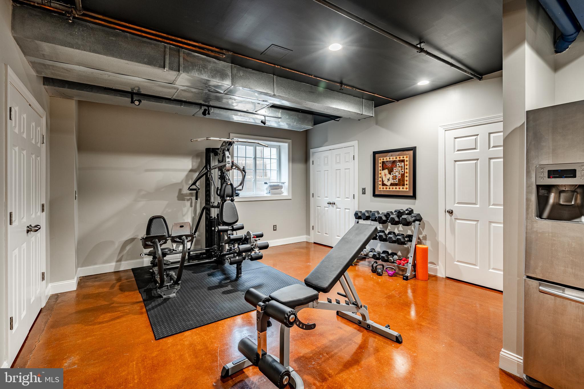 HIDDEN HOLLOW - Residential