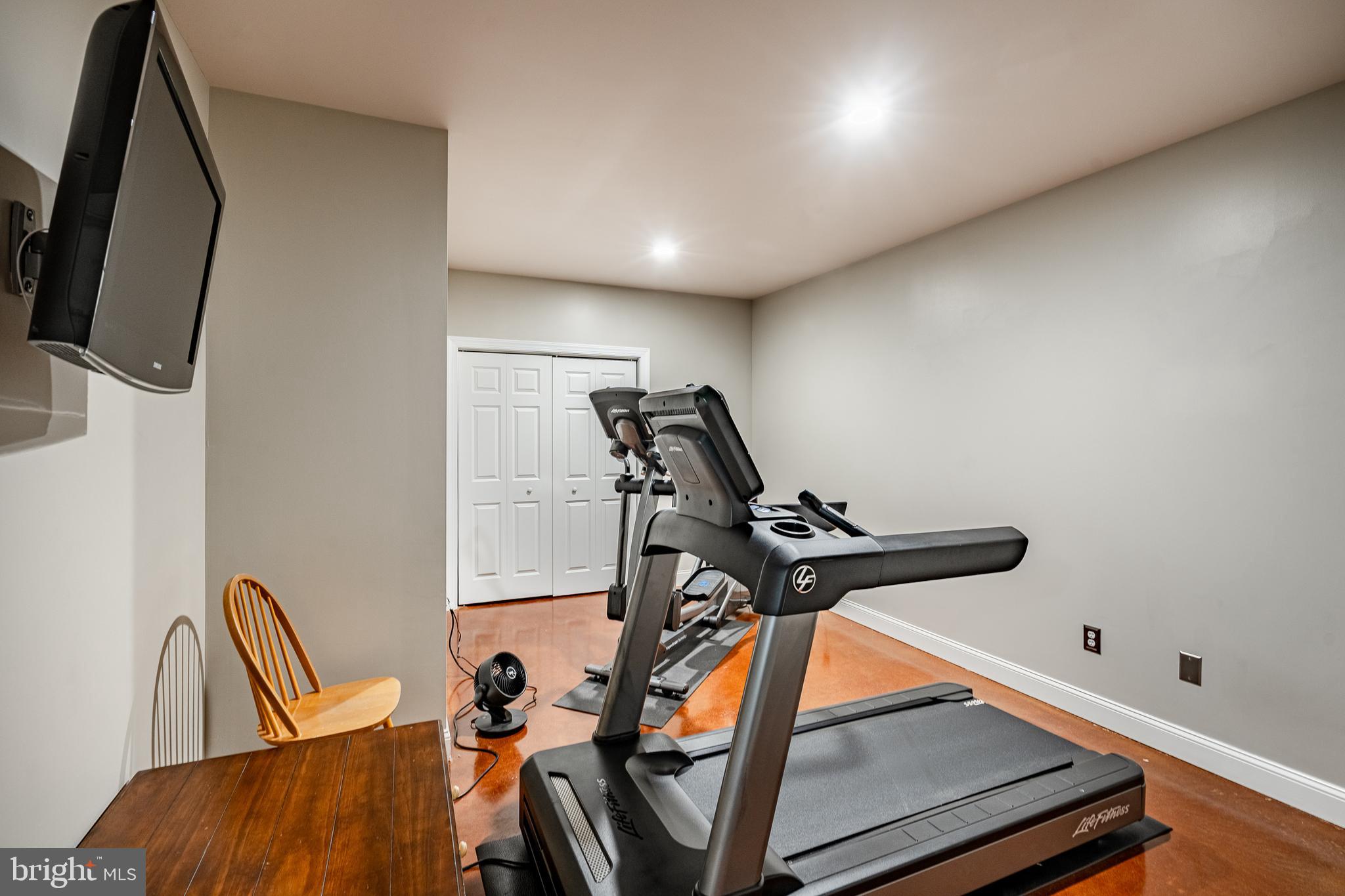 HIDDEN HOLLOW - Residential