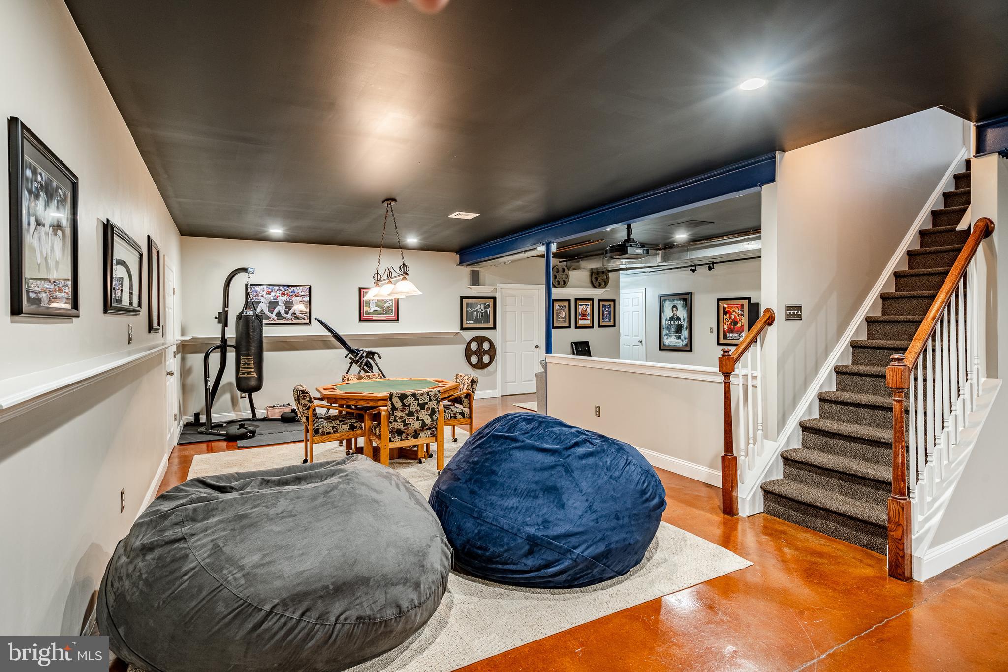 HIDDEN HOLLOW - Residential