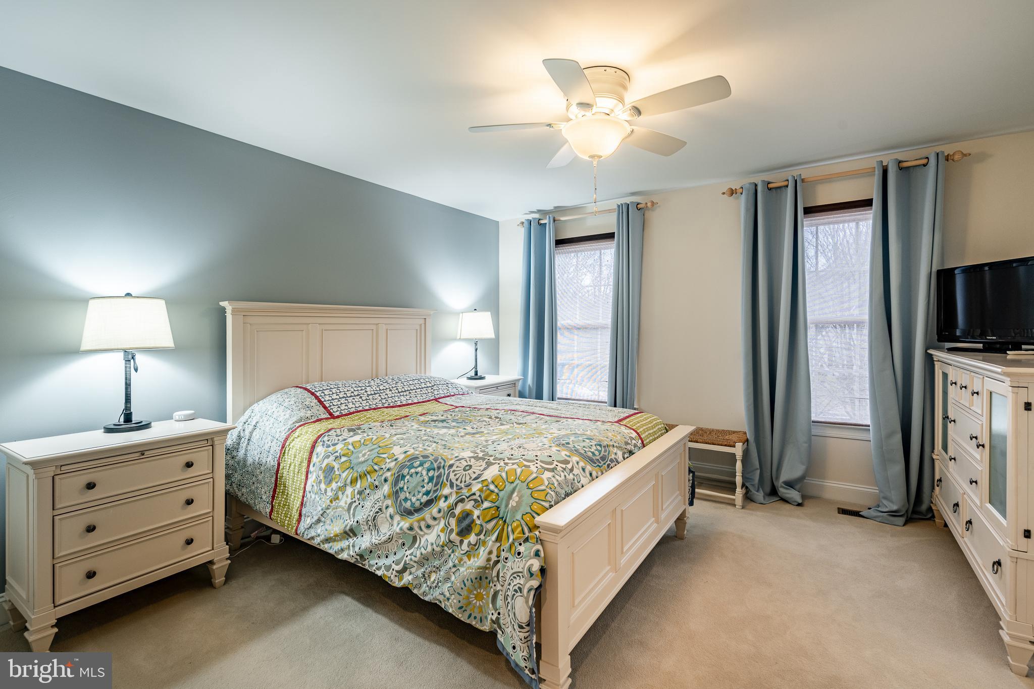 HIDDEN HOLLOW - Residential