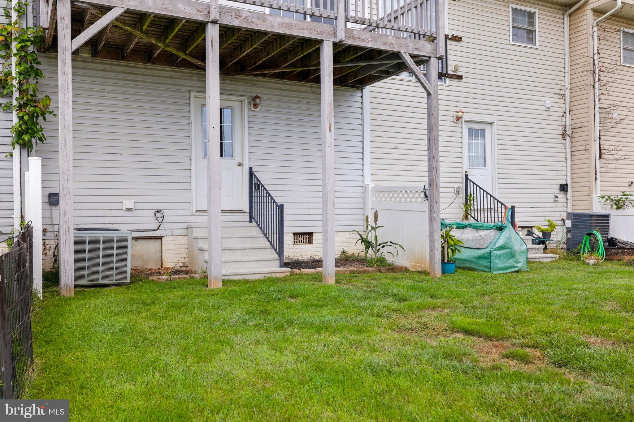 BRIAR RUN - Residential