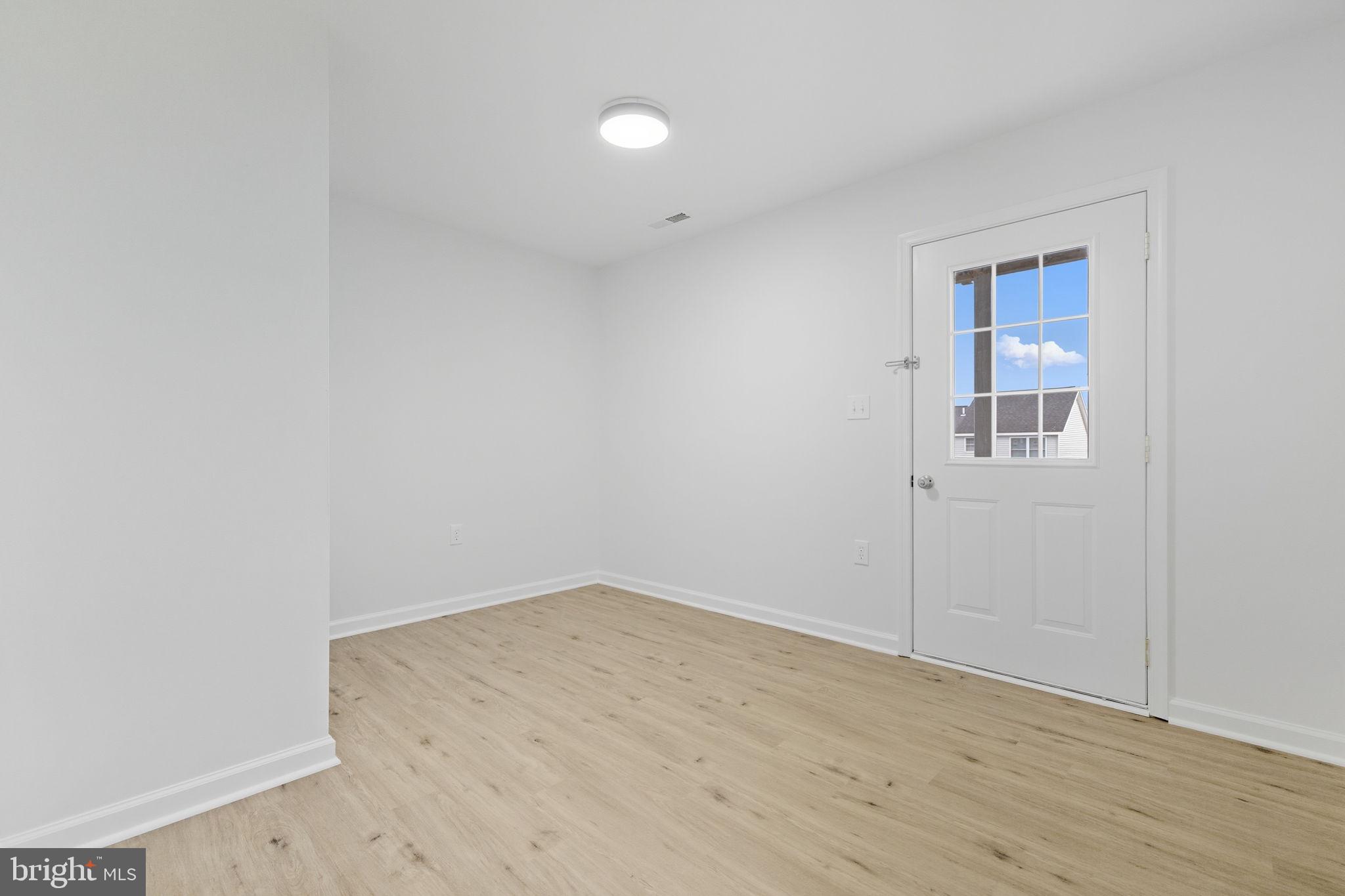 BRIAR RUN - Residential