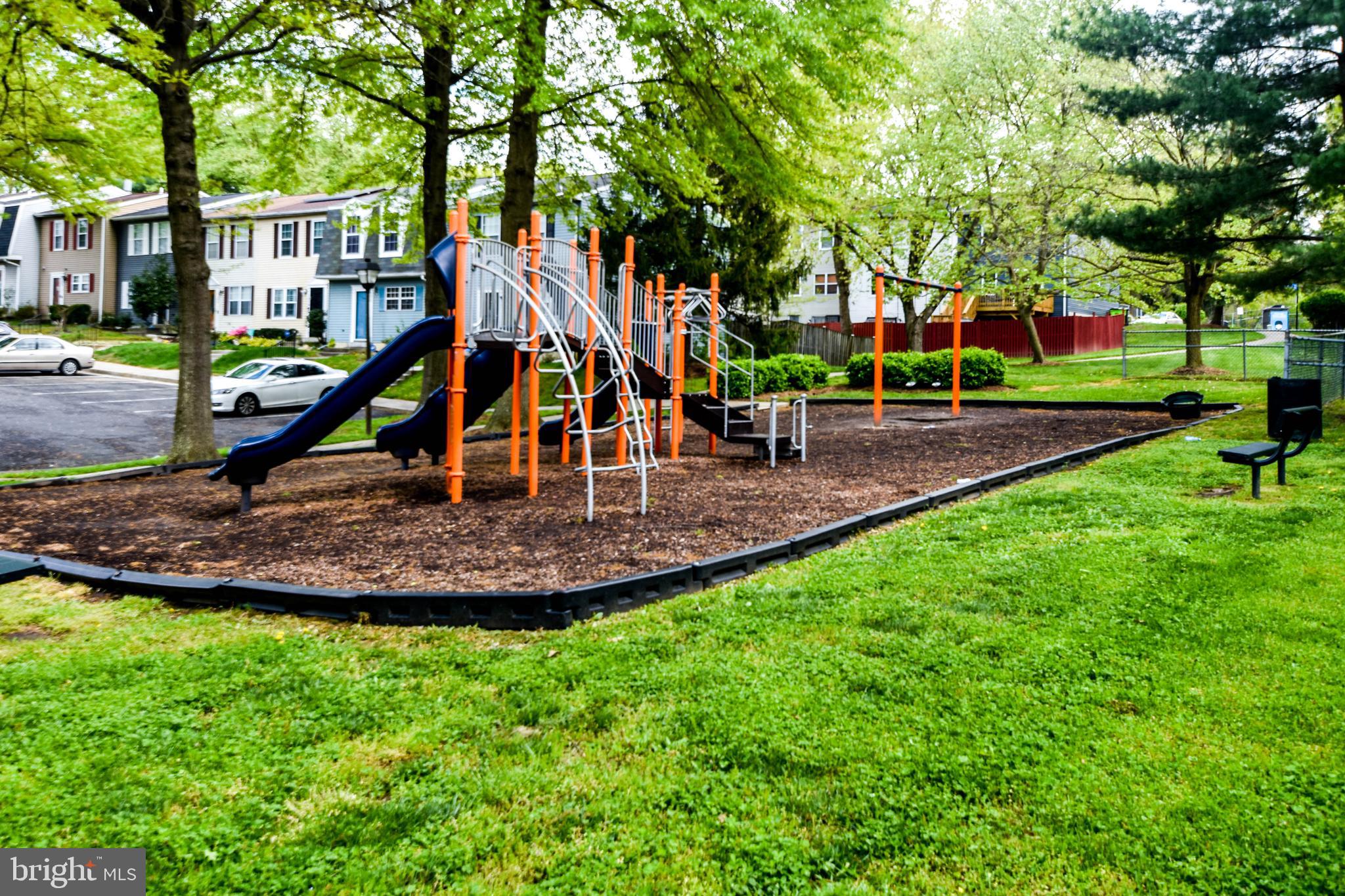 LONDON WOODS - Residential