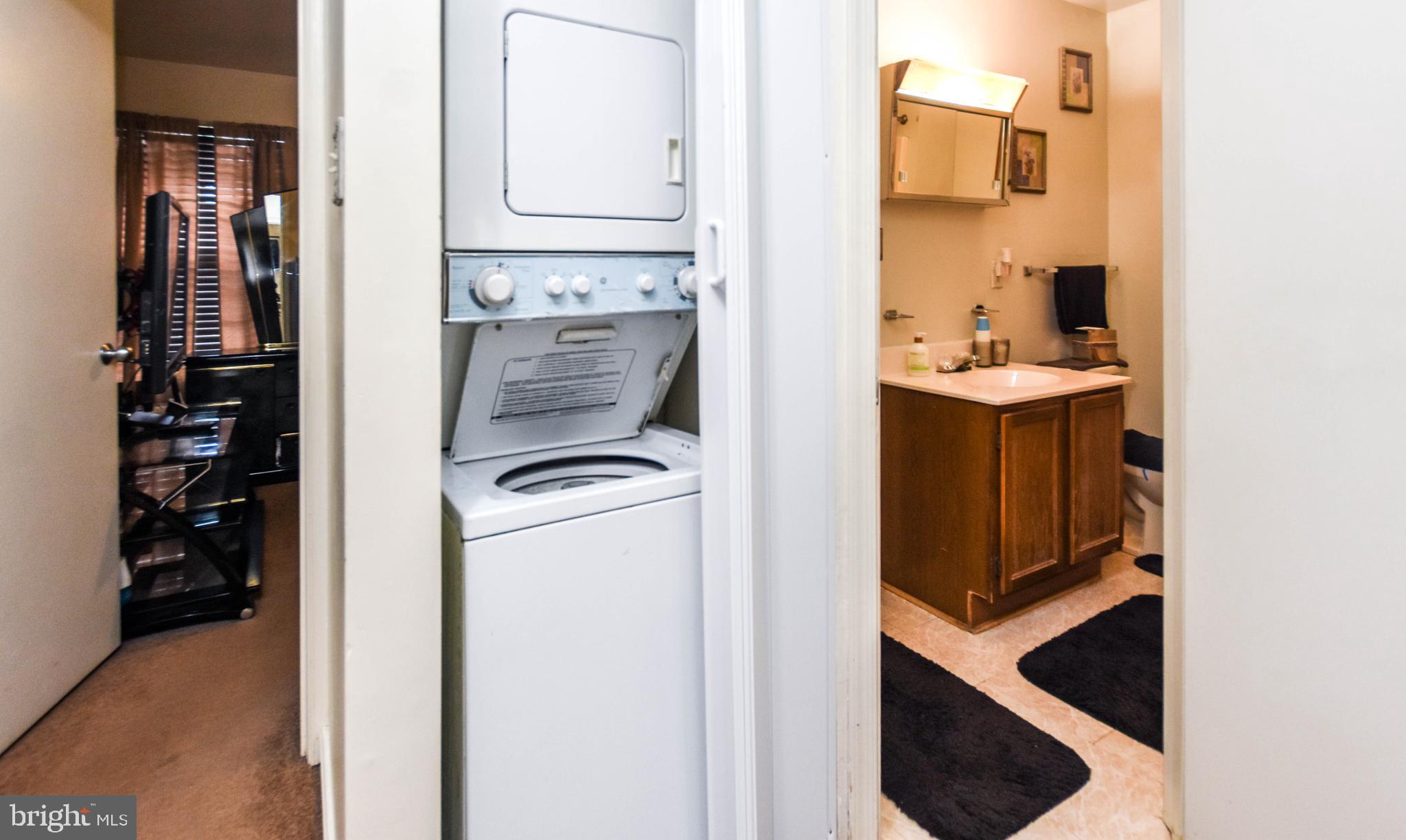 LONDON WOODS - Residential