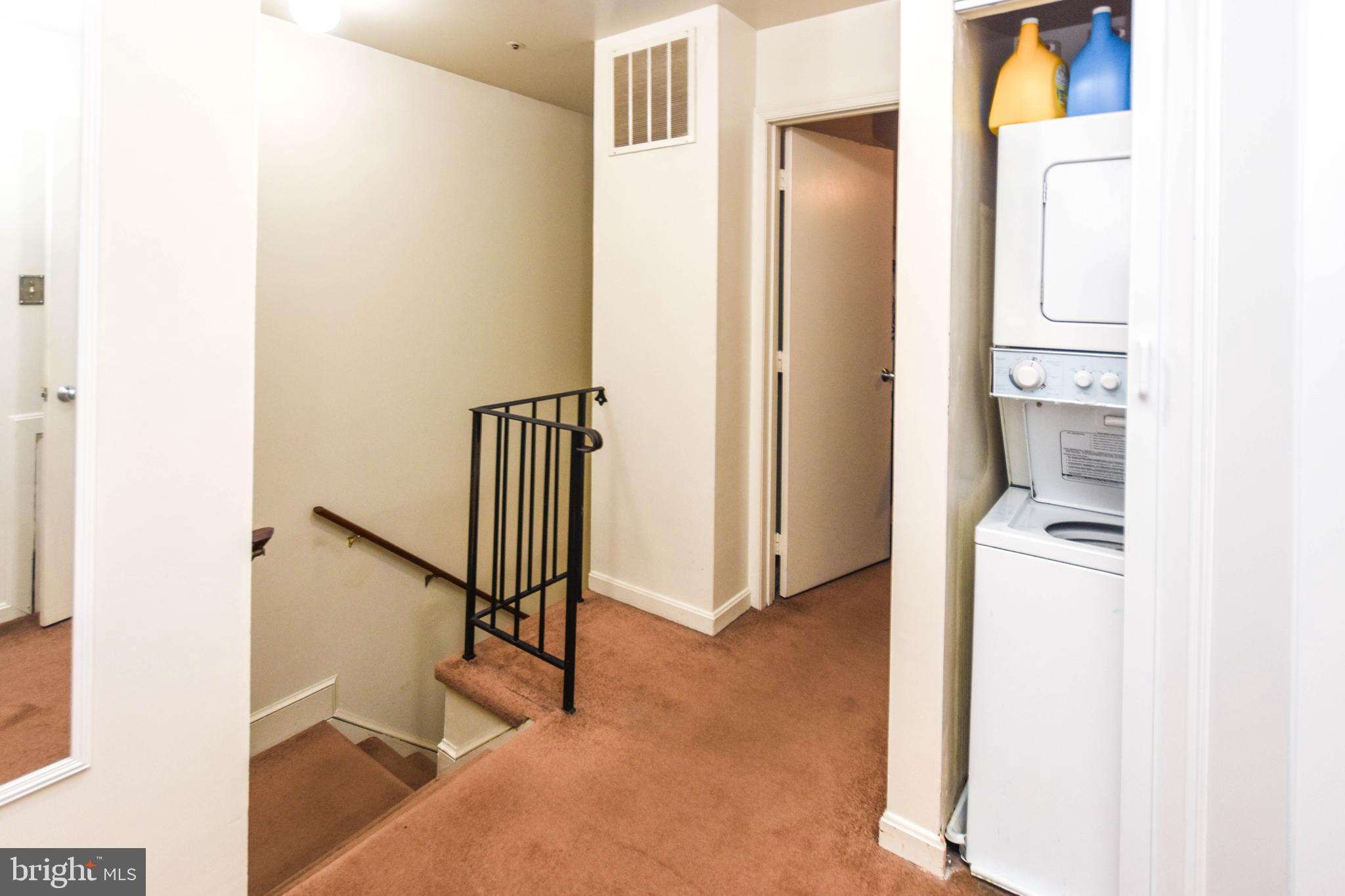 LONDON WOODS - Residential