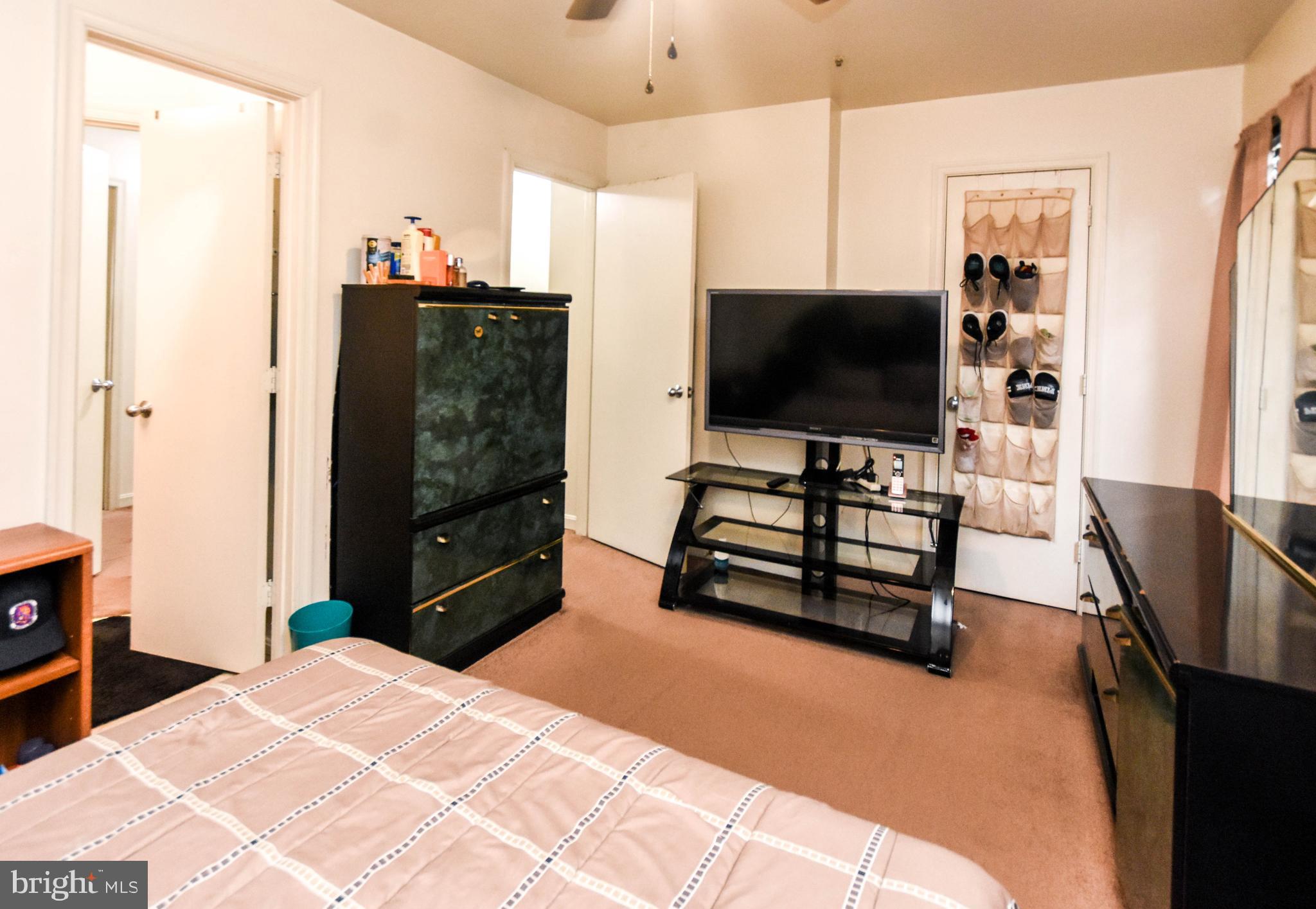 LONDON WOODS - Residential