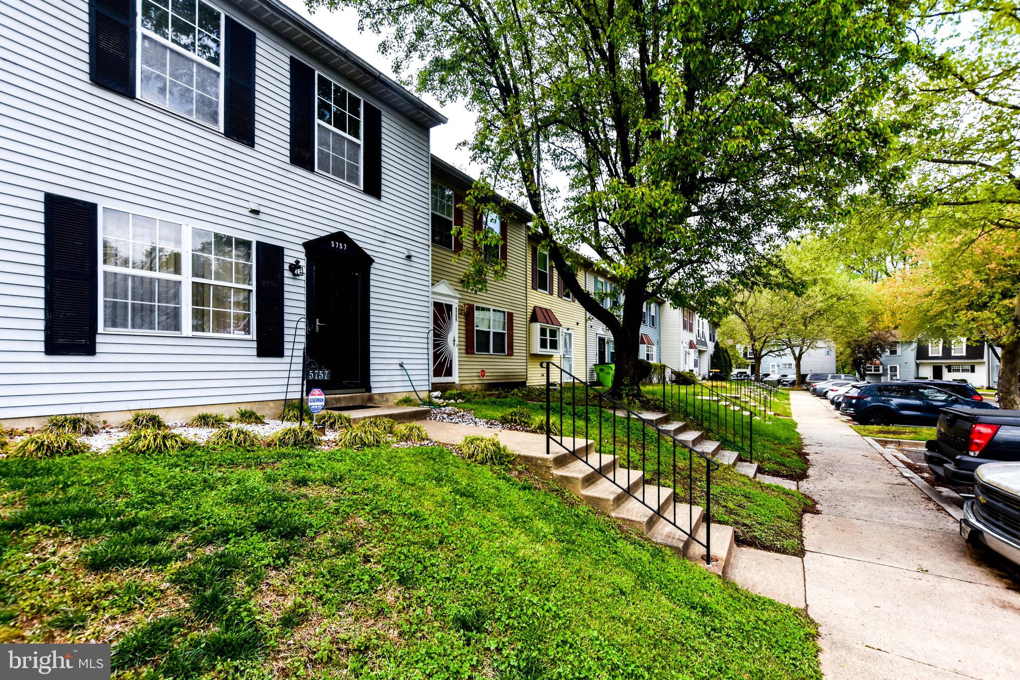 LONDON WOODS - Residential