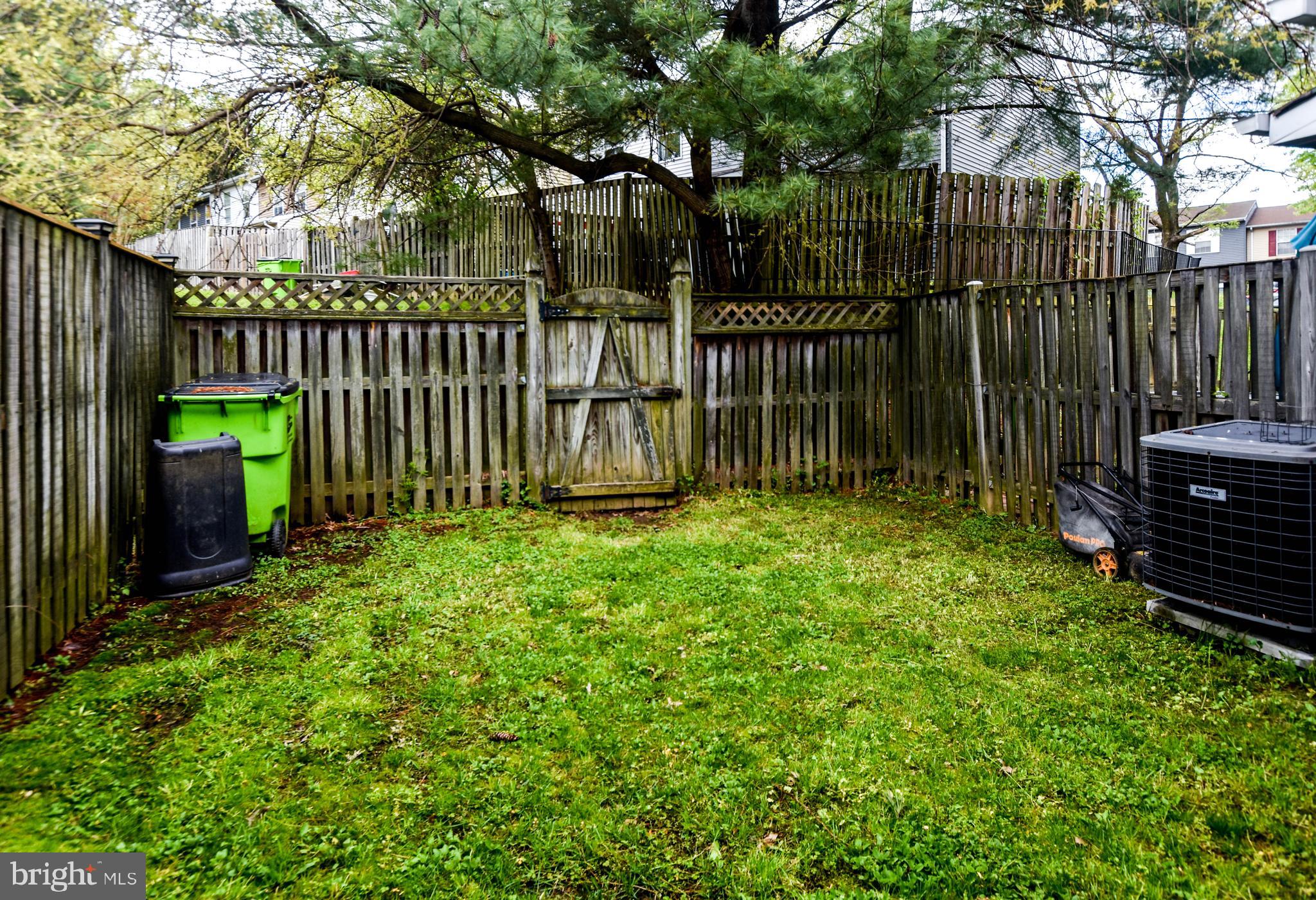 LONDON WOODS - Residential