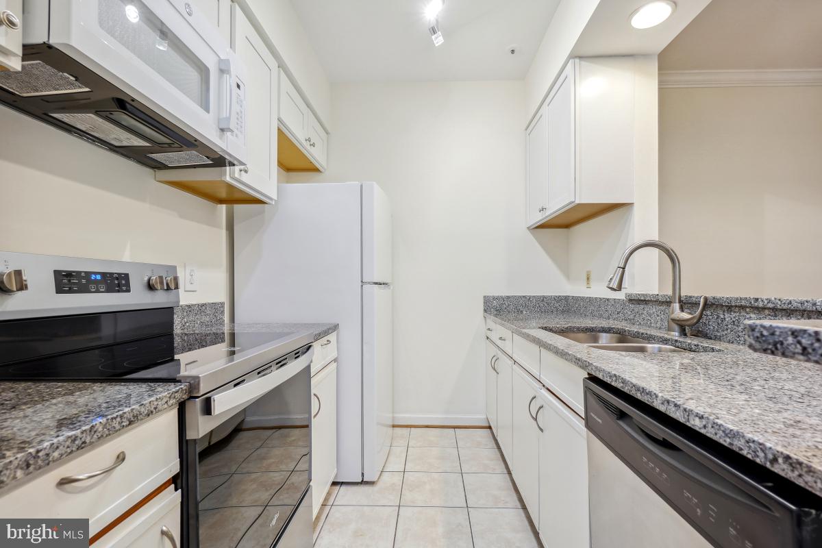 5907 BARBADOS PLACE 102