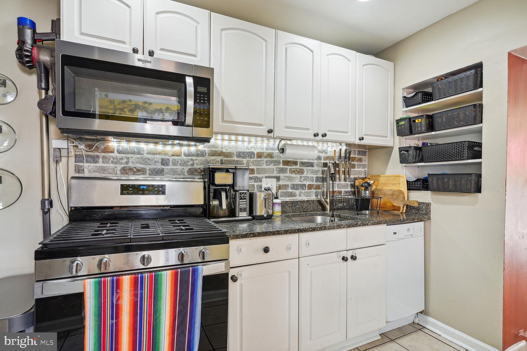 DEL RAY - Residential Lease