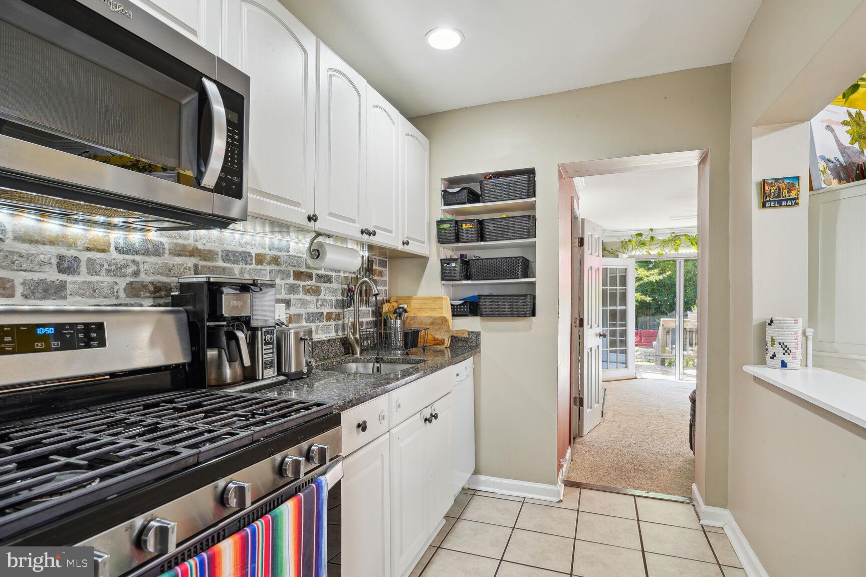 DEL RAY - Residential Lease