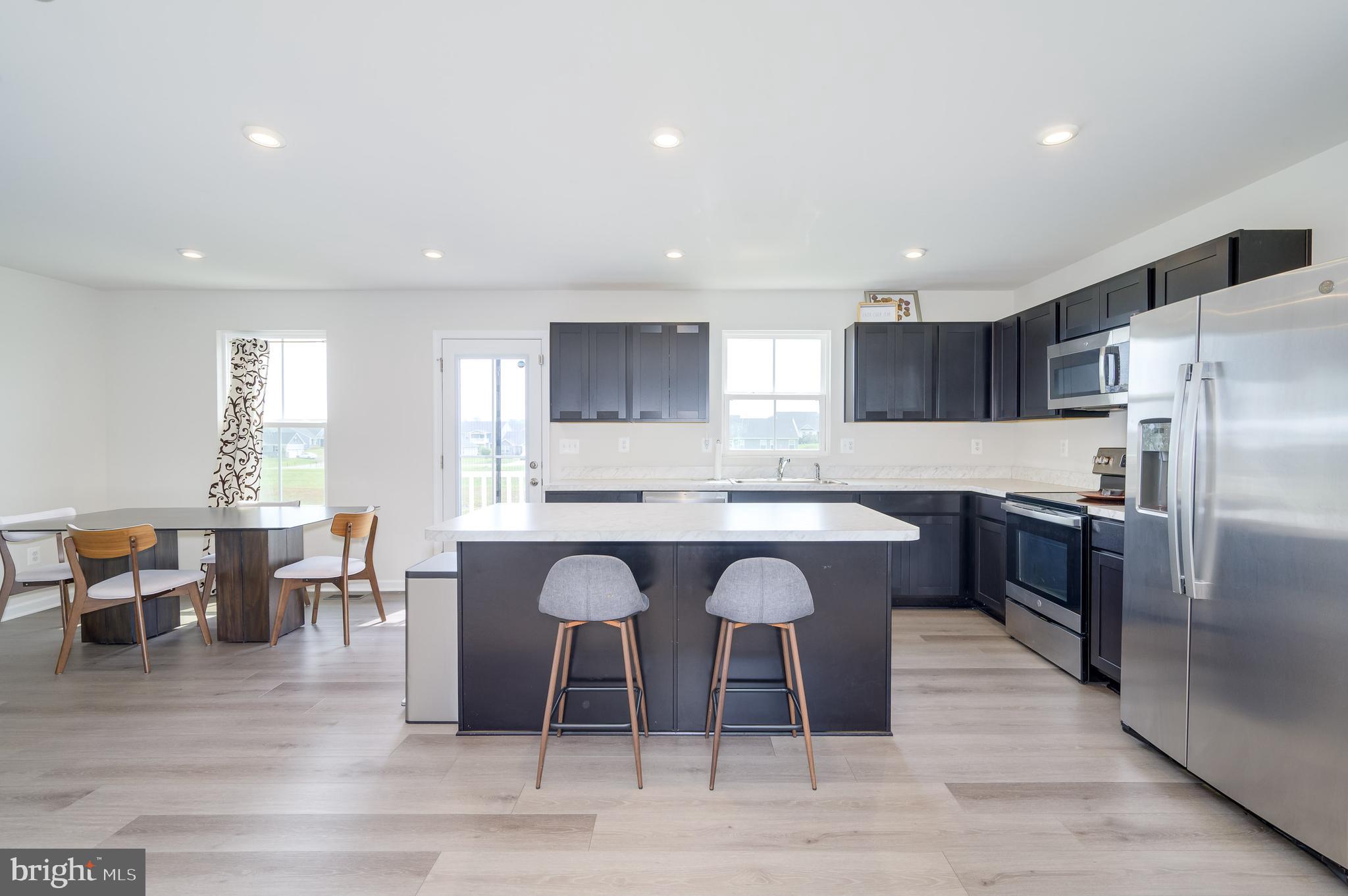 CARDINAL POINTE - Residential