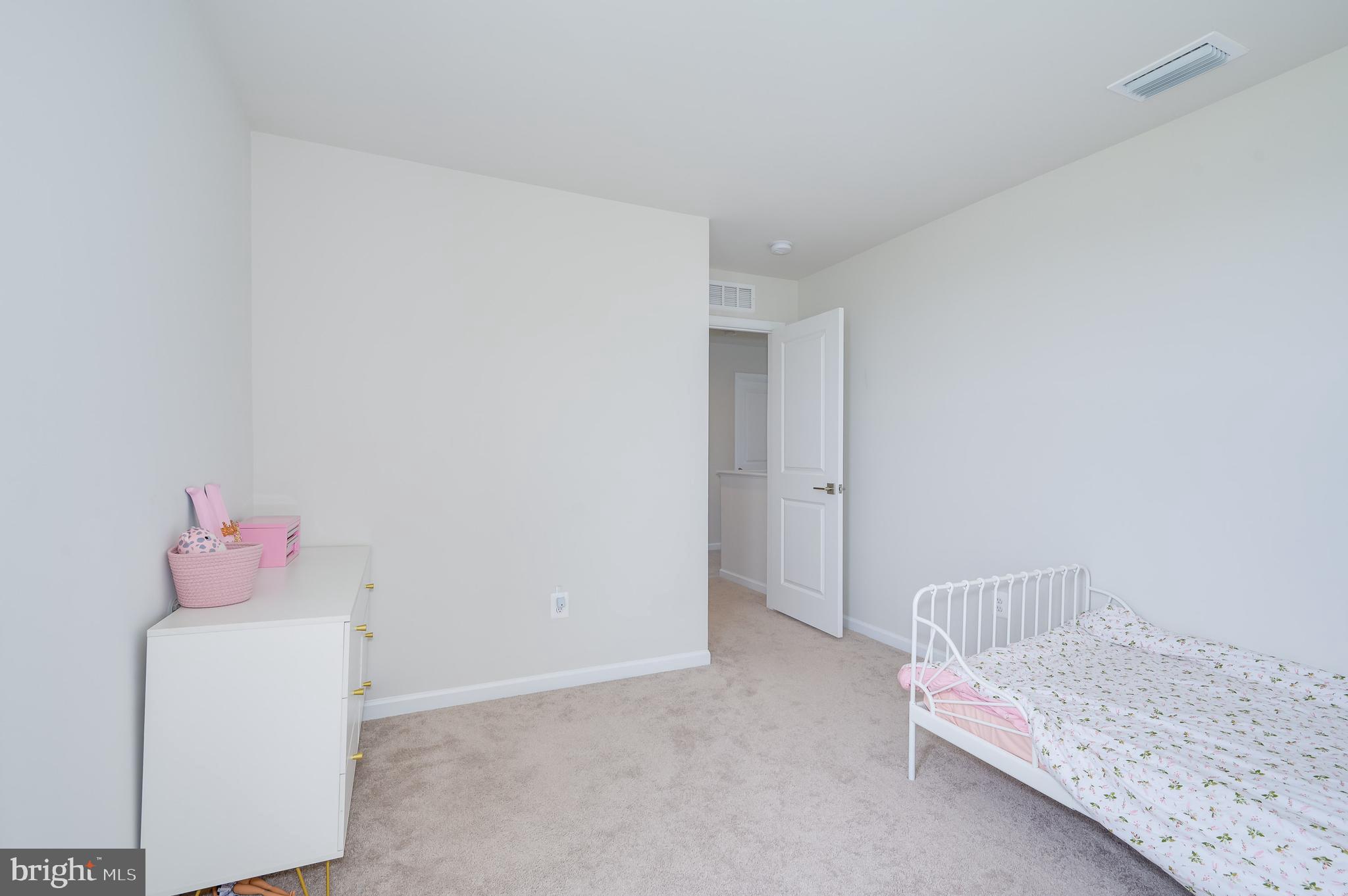 CARDINAL POINTE - Residential